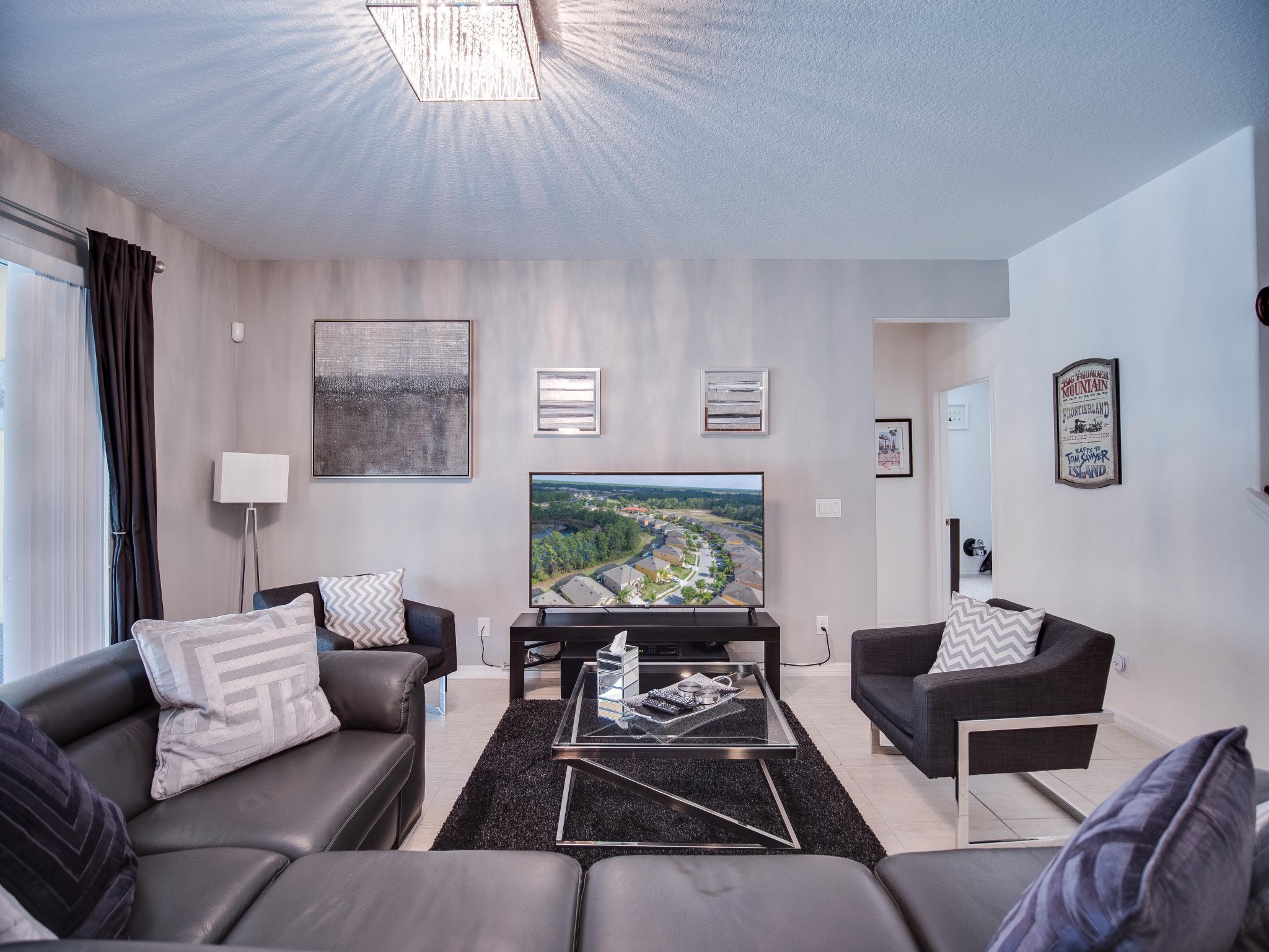 Photo of Haus in Davenport mit kostenlosem Parkplatz und Blick auf das Naturschutzgebiet