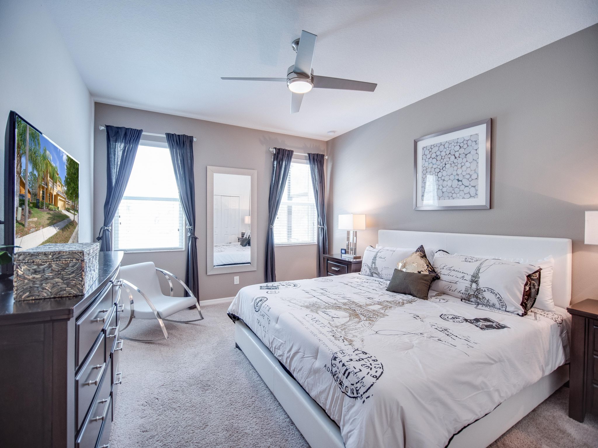 Photo of Haus in Davenport mit kostenlosem Parkplatz und Blick auf das Naturschutzgebiet