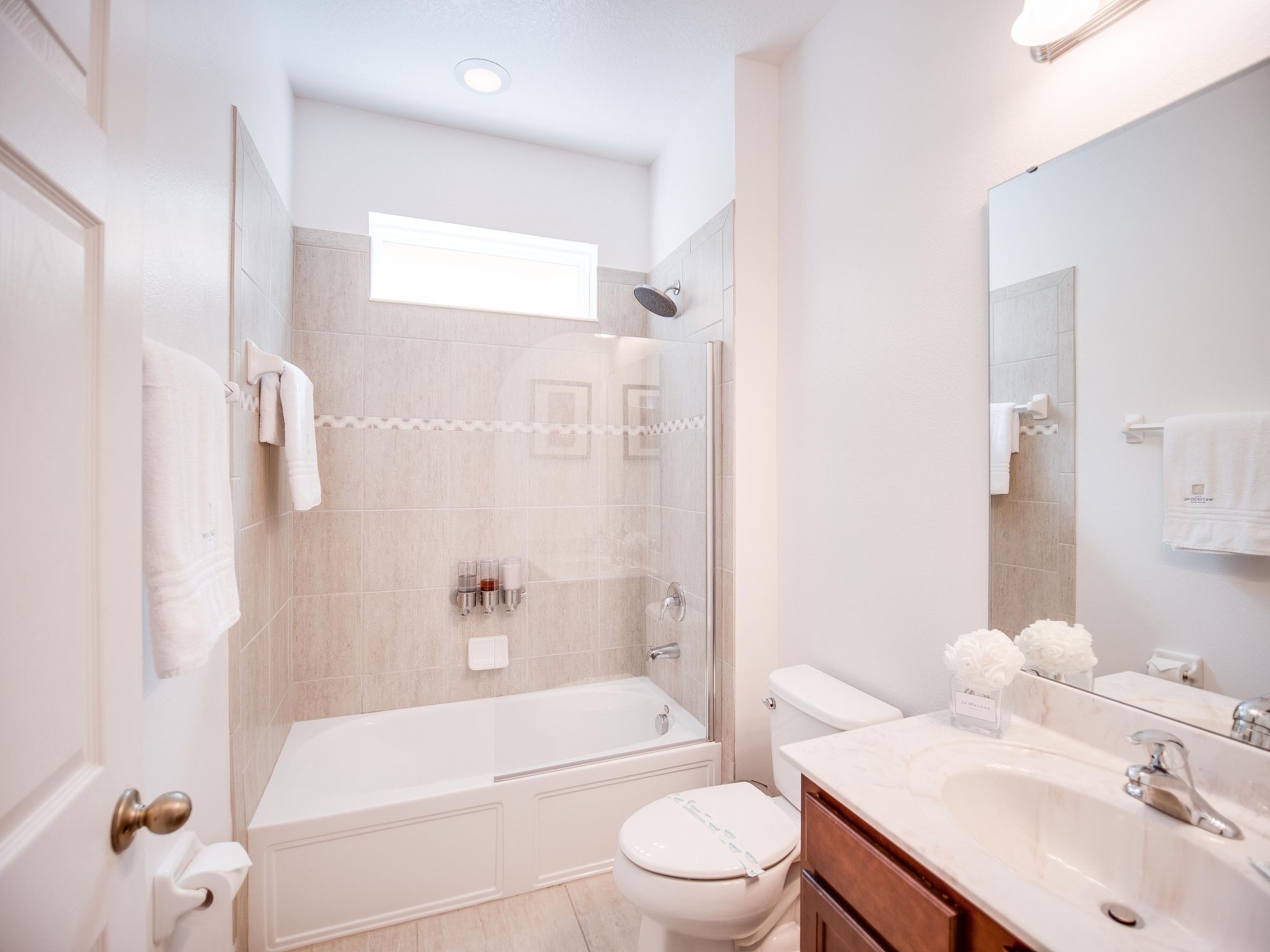 Photo of Haus in Davenport mit kostenlosem Parkplatz und Blick auf das Naturschutzgebiet