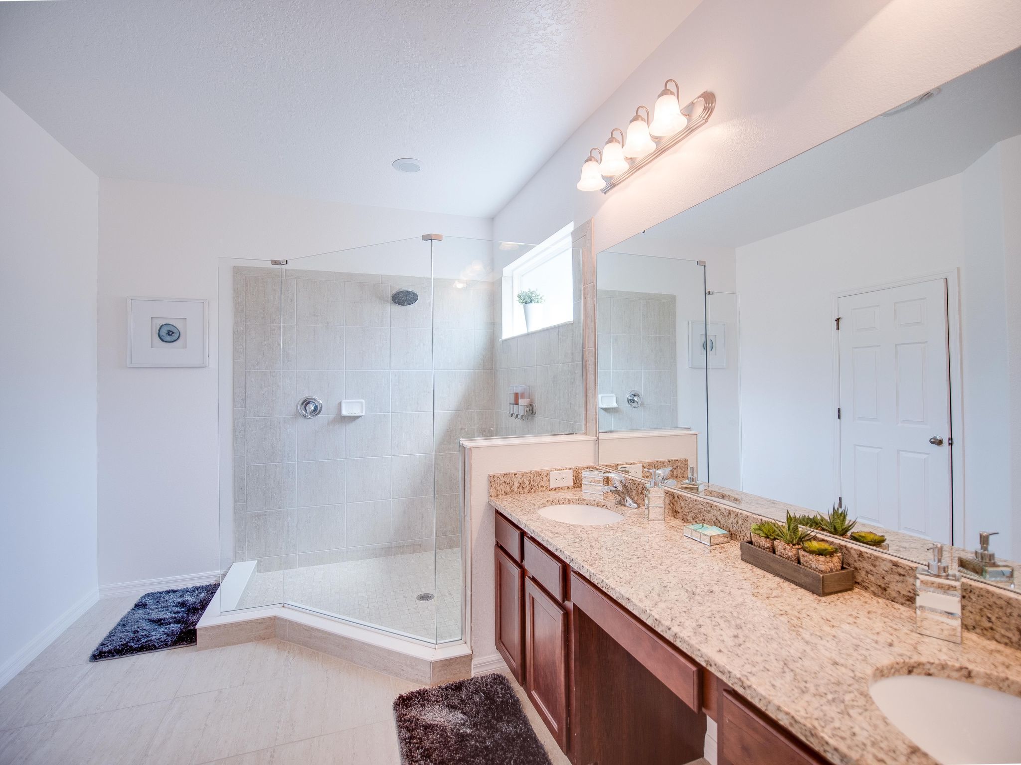 Photo of Haus in Davenport mit kostenlosem Parkplatz und Blick auf das Naturschutzgebiet