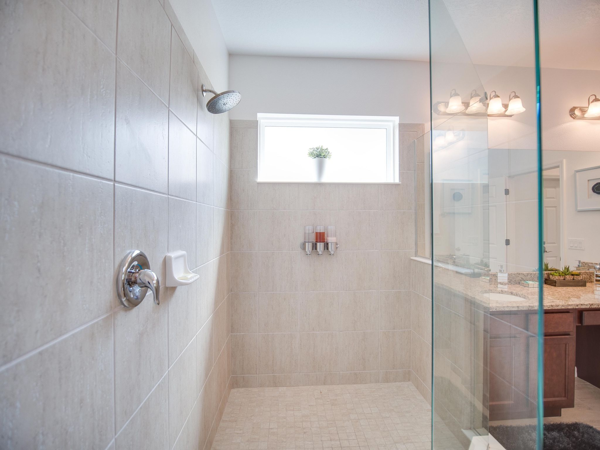 Photo of Haus in Davenport mit kostenlosem Parkplatz und Blick auf das Naturschutzgebiet