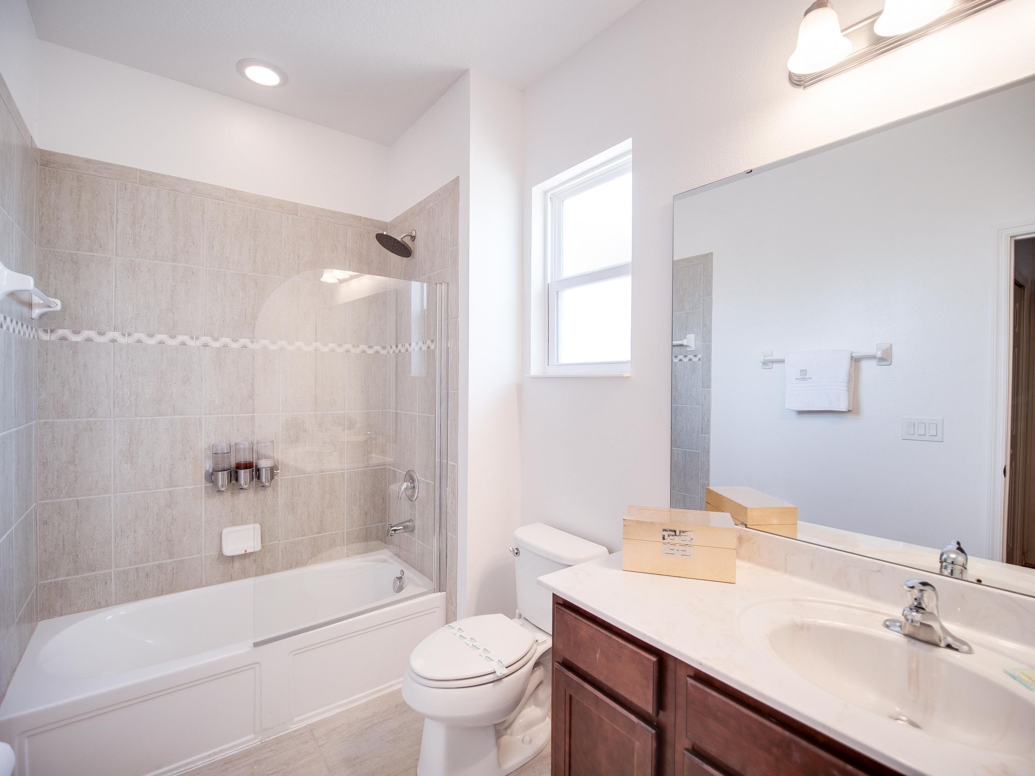 Photo of Haus in Davenport mit kostenlosem Parkplatz und Blick auf das Naturschutzgebiet