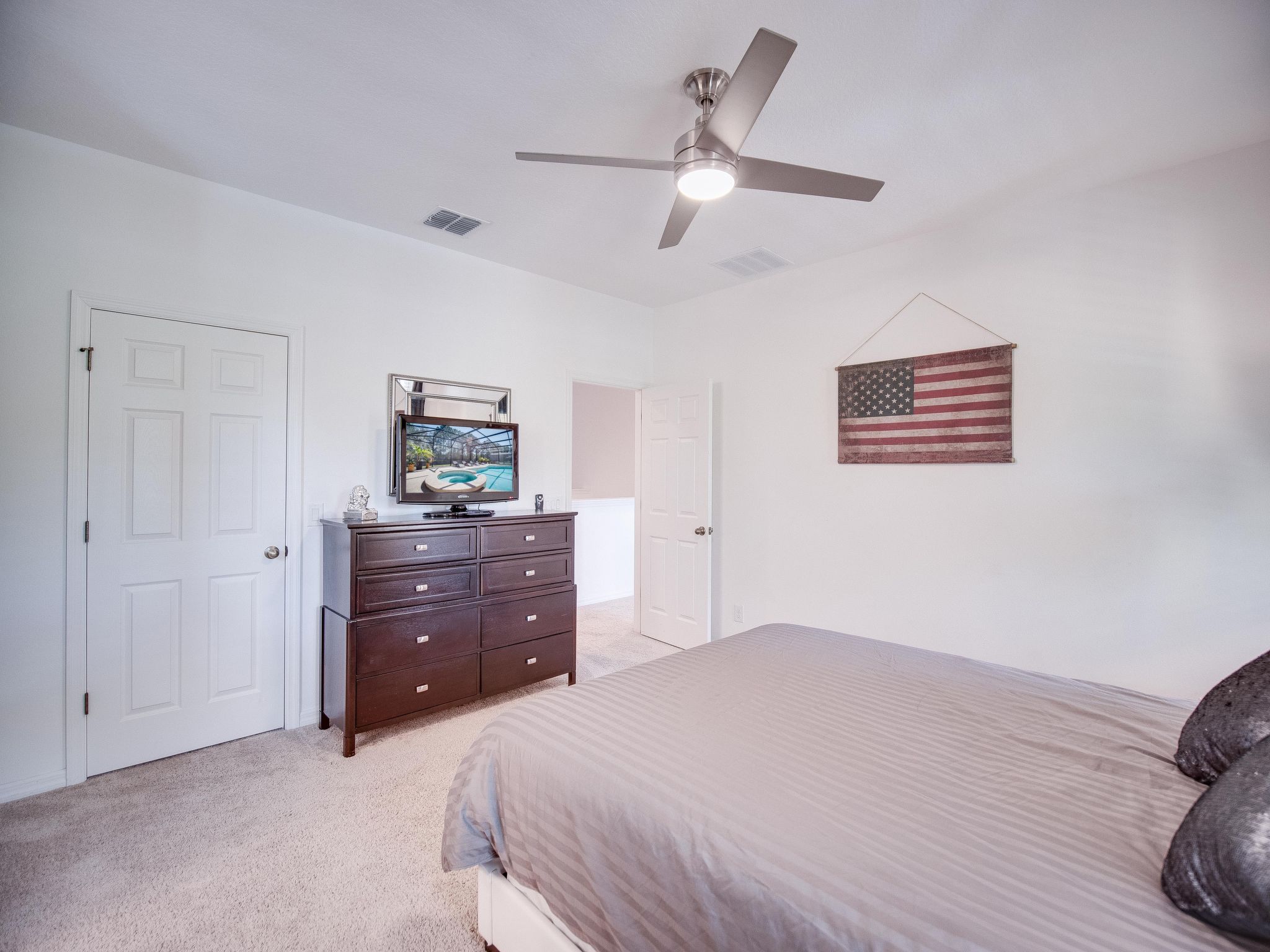 Photo of Haus in Davenport mit kostenlosem Parkplatz und Blick auf das Naturschutzgebiet