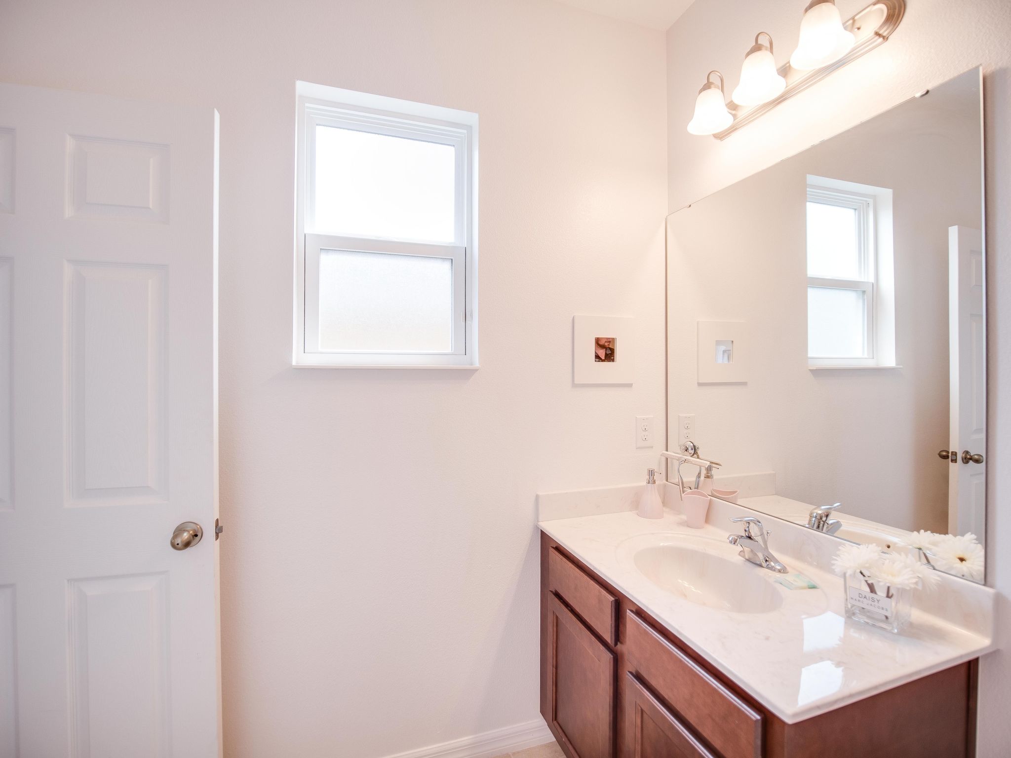 Photo of Haus in Davenport mit kostenlosem Parkplatz und Blick auf das Naturschutzgebiet