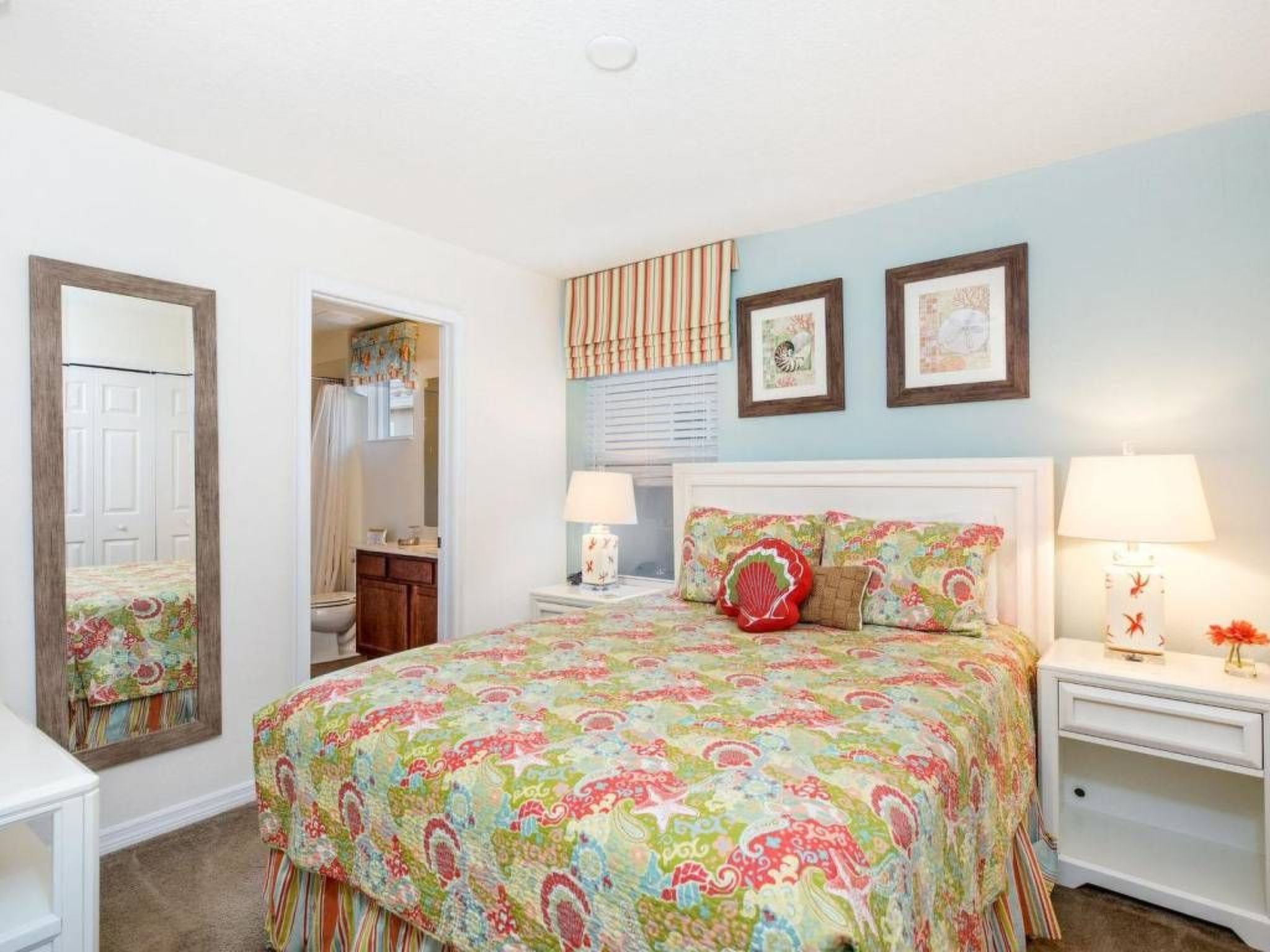 Photo of Haus in Davenport mit großem Pool und Blick auf das Naturschutzgebiet