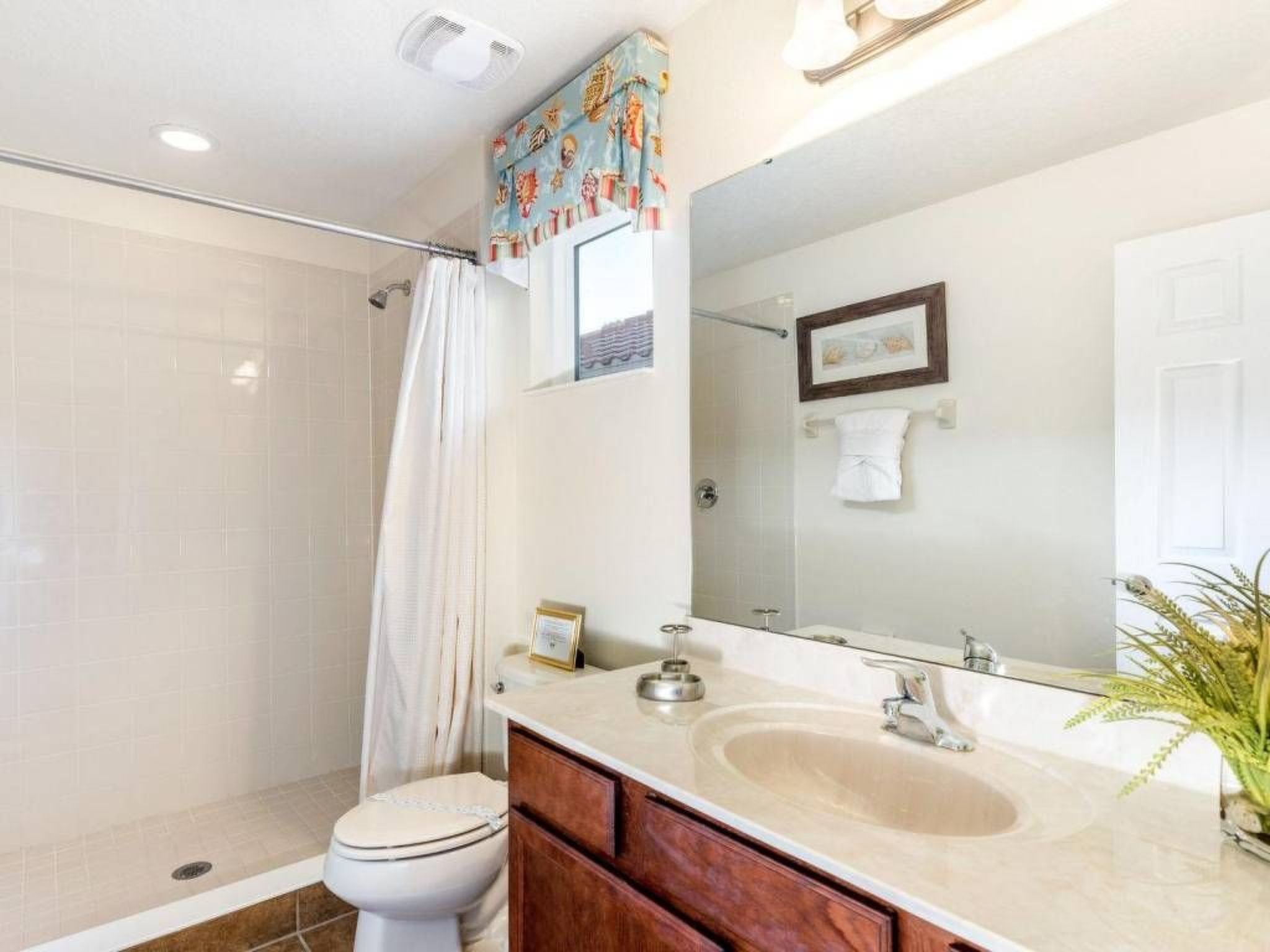 Photo of Haus in Davenport mit großem Pool und Blick auf das Naturschutzgebiet