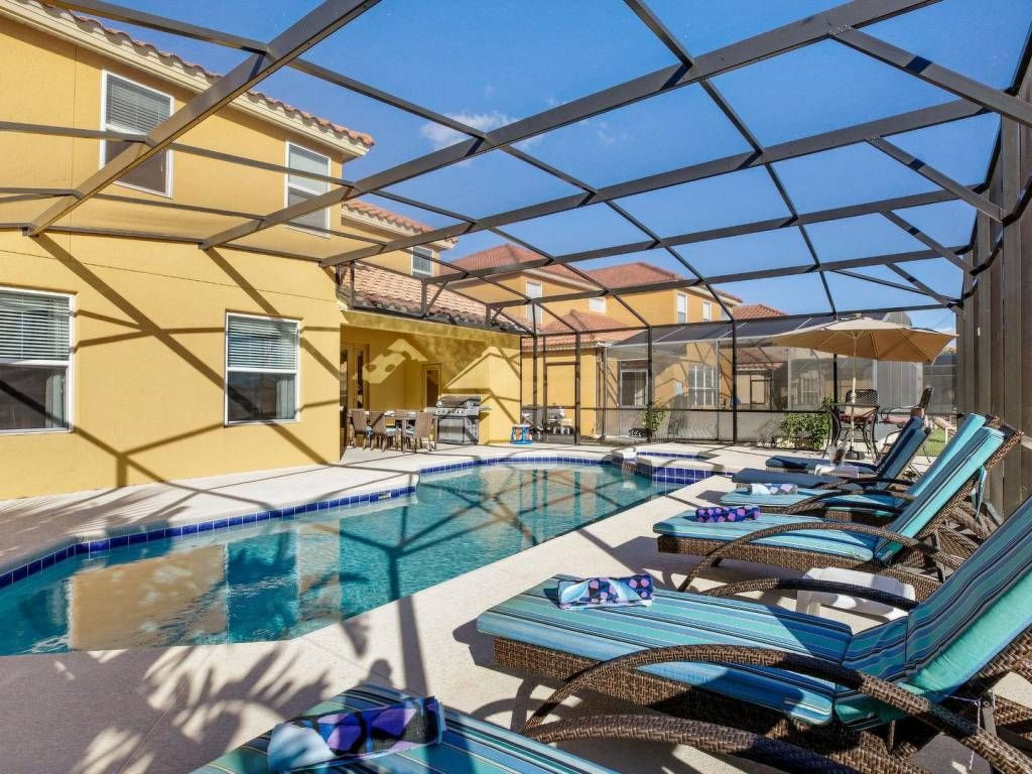 Photo of Haus in Davenport mit großem Pool und Blick auf das Naturschutzgebiet