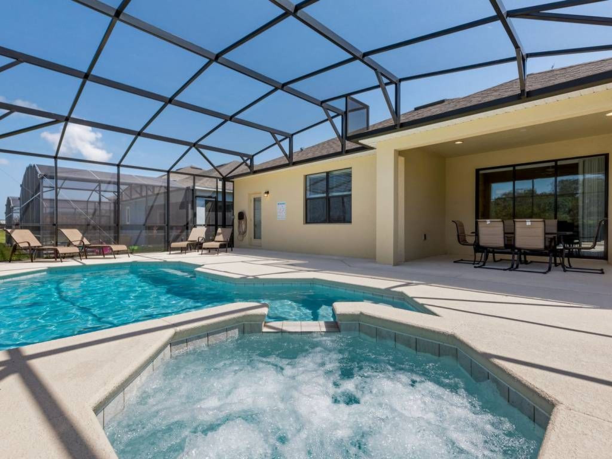 Photo of Haus in Davenport mit privatem Pool und Blick auf das Naturschutzgebiet