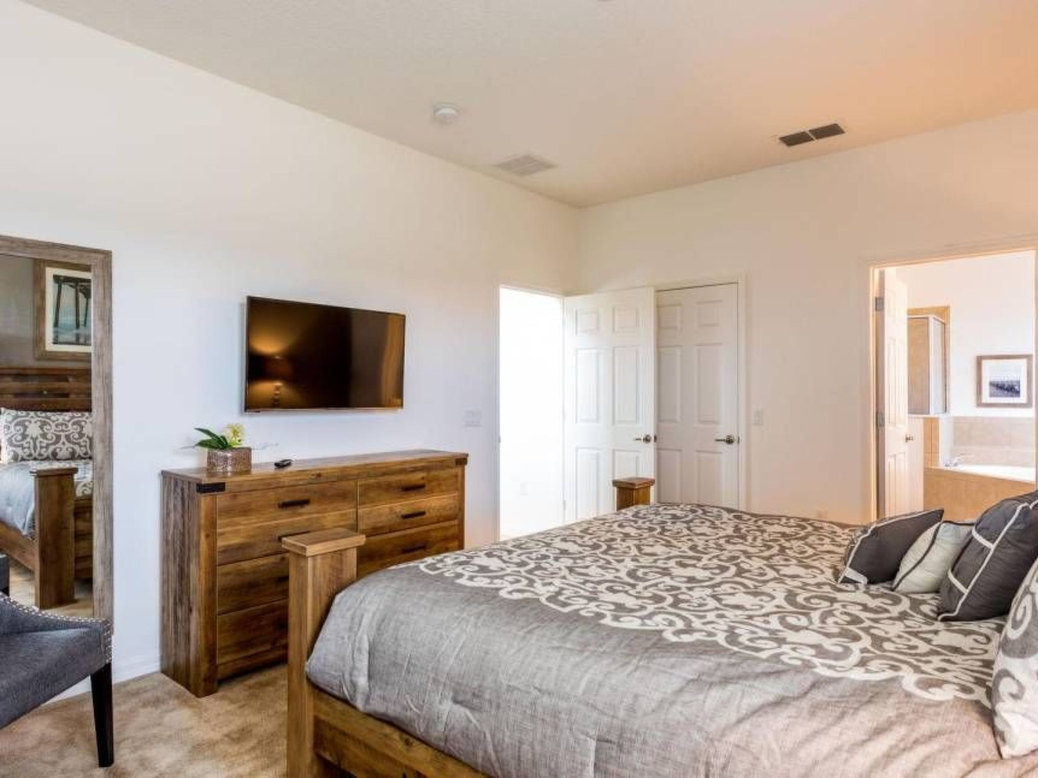 Photo of in Davenport mit Pool in Südlage und herrlicher Aussicht