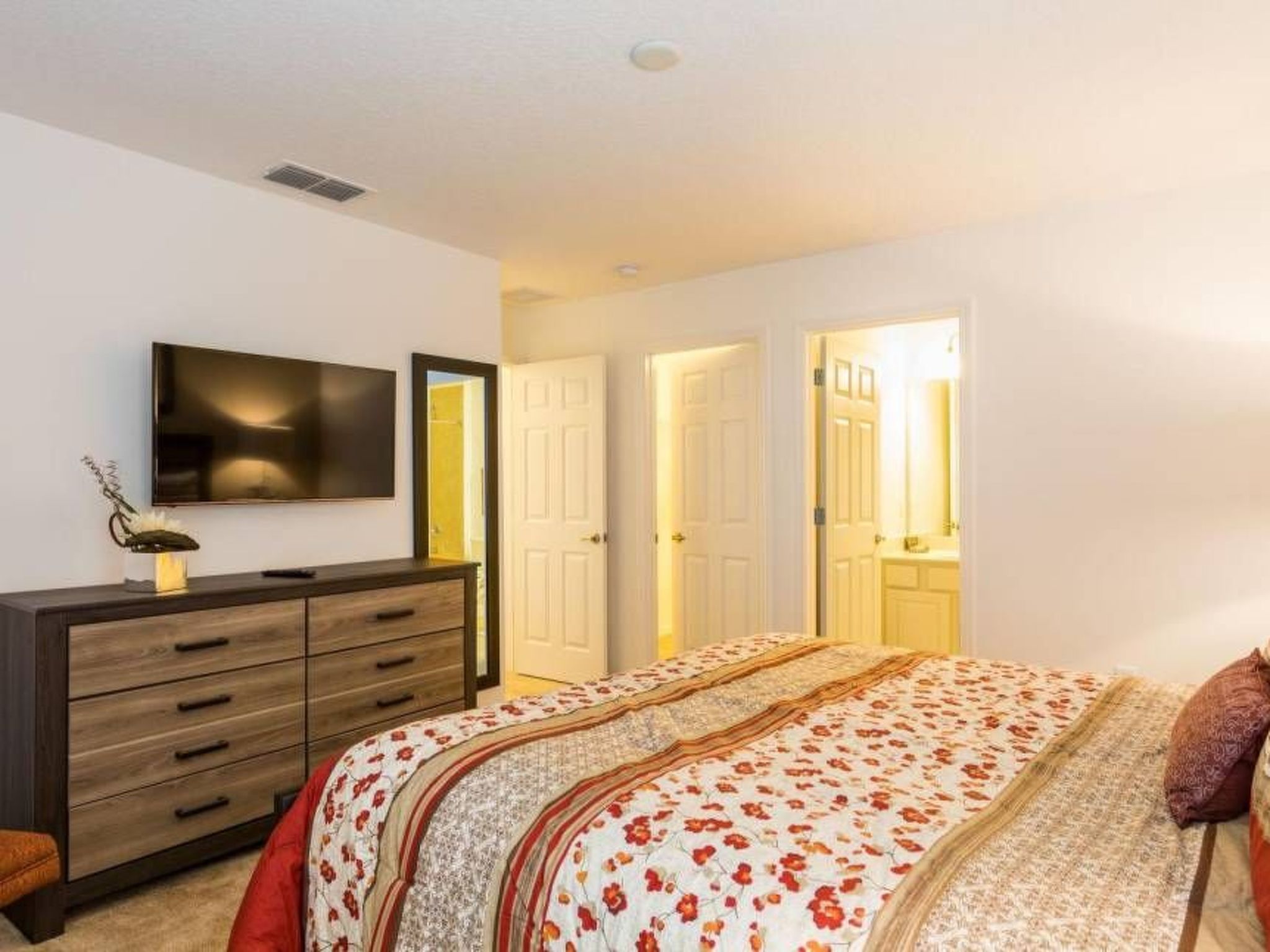 Photo of in Davenport mit Pool in Südlage und herrlicher Aussicht