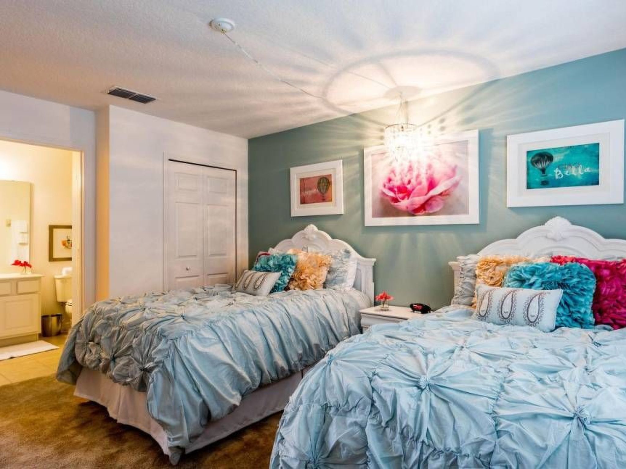 Photo of in Davenport mit Pool in Südlage und herrlicher Aussicht