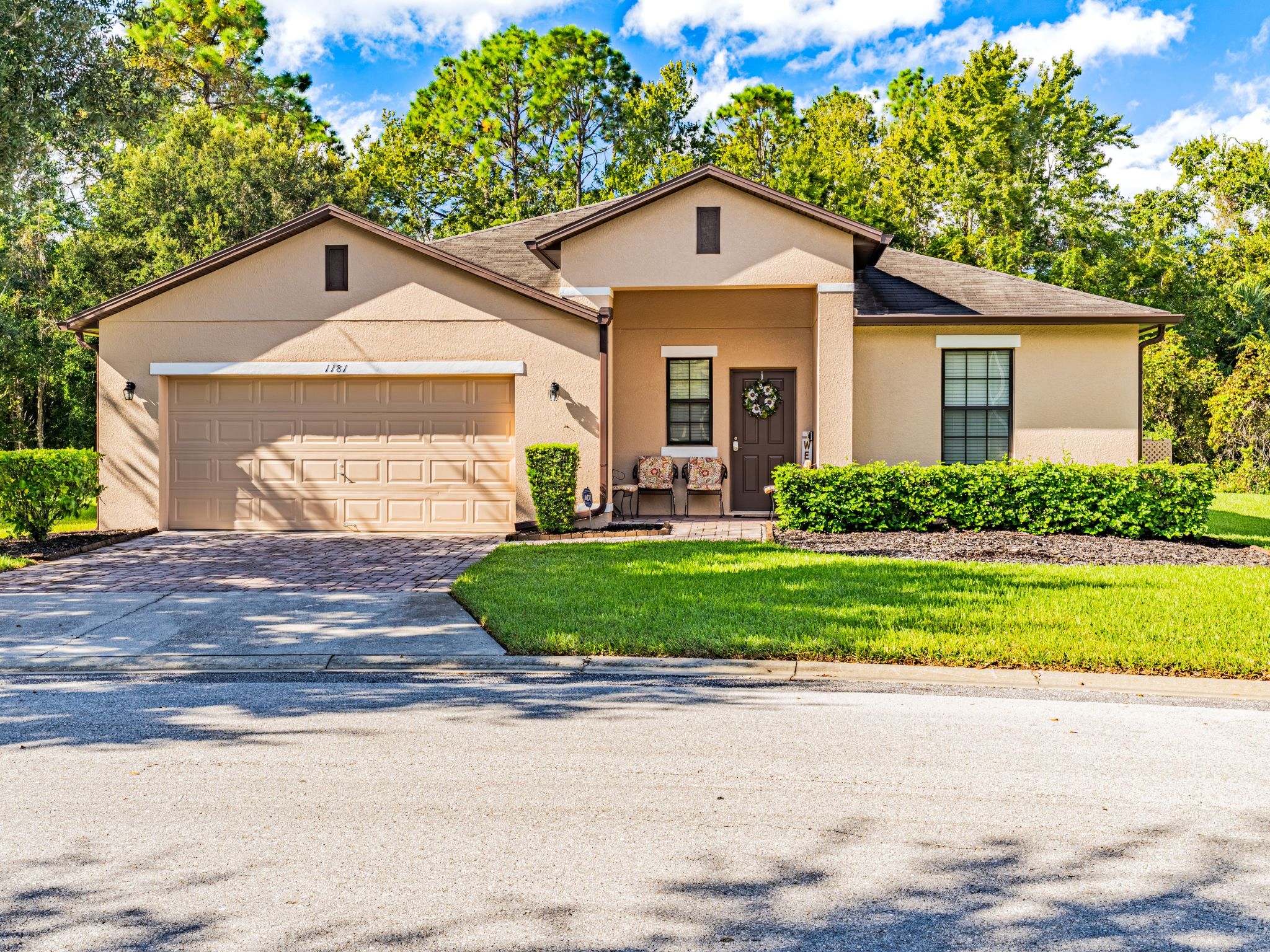 Photo of Cypress Pointe Villa mit privatem Pool bei Sonnenuntergang