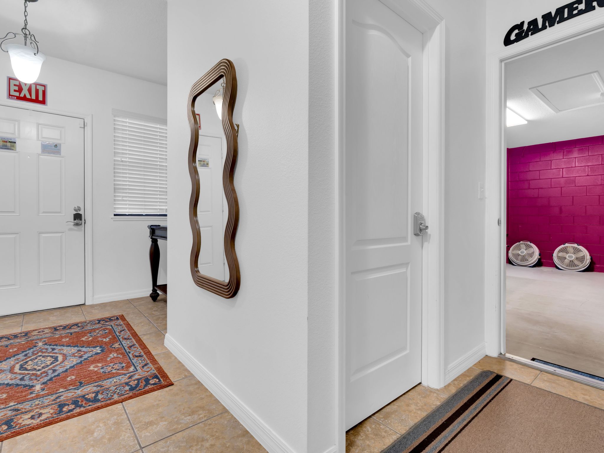 Photo of Cypress Pointe Villa mit privatem Pool bei Sonnenuntergang