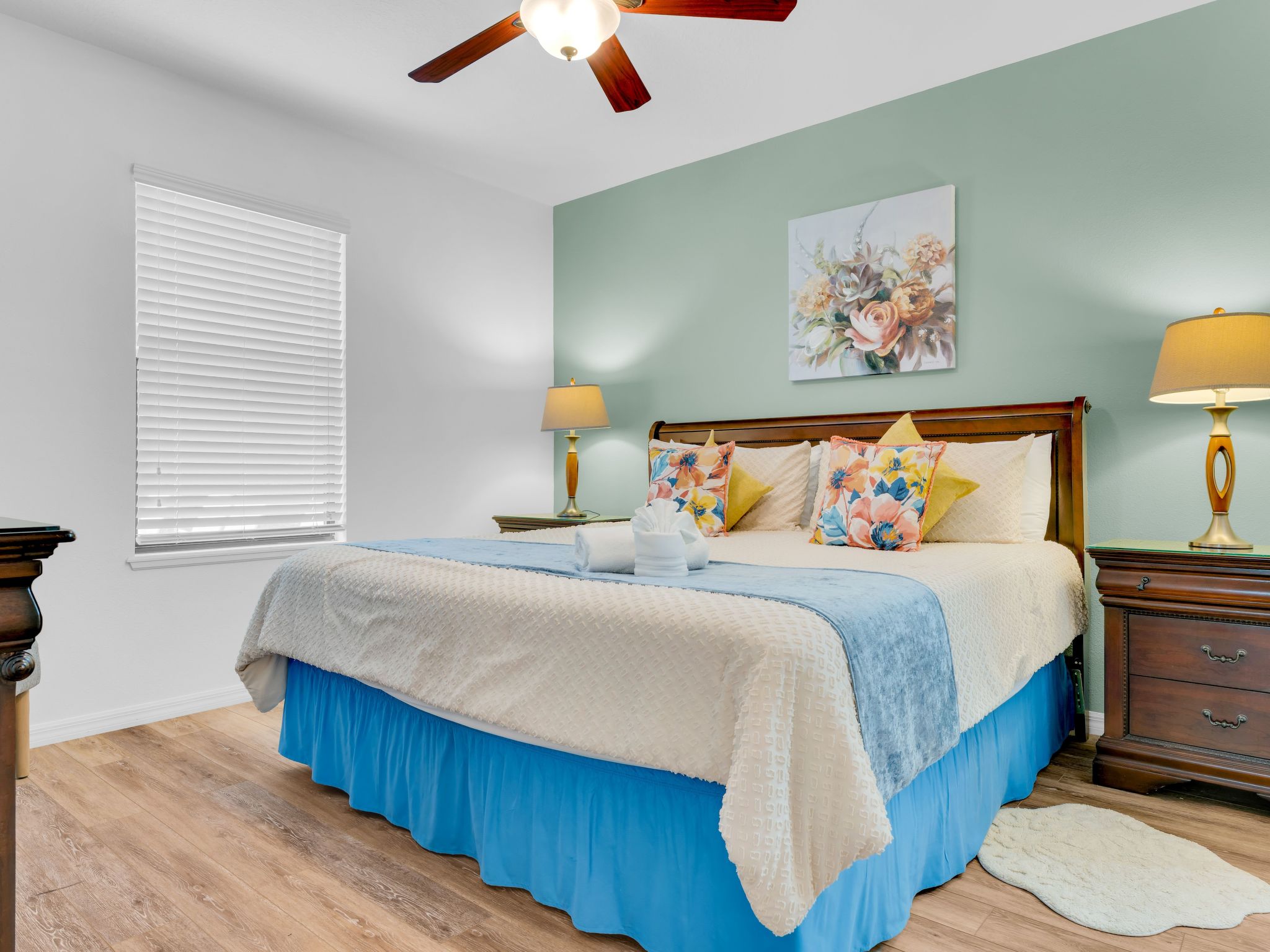 Photo of Cypress Pointe Villa mit privatem Pool bei Sonnenuntergang