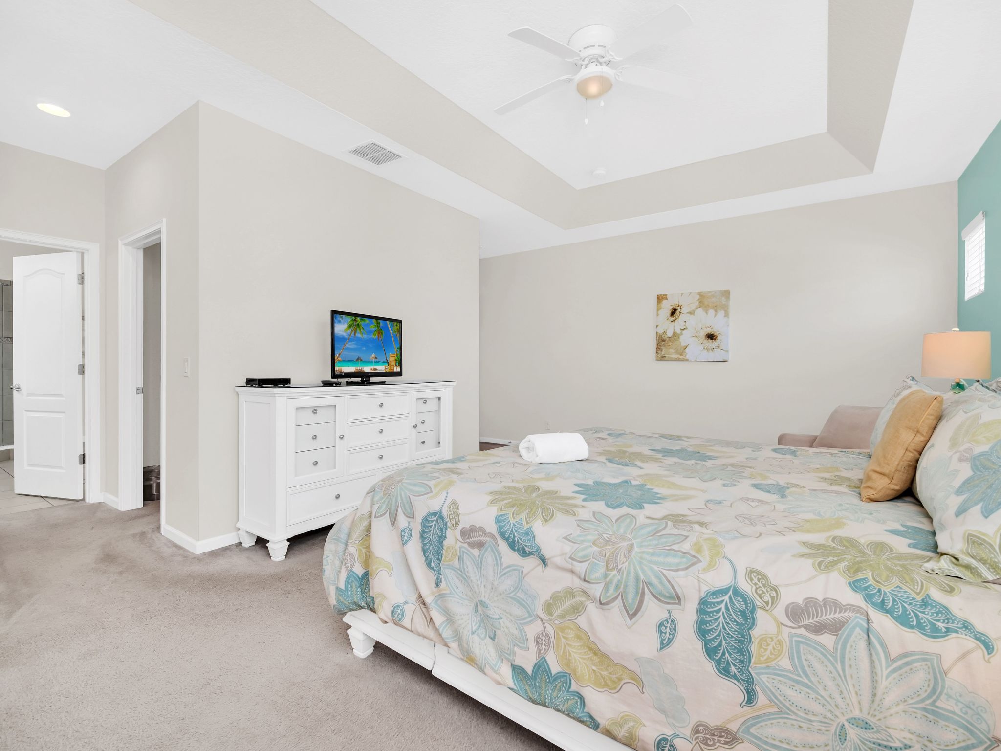 Photo of Solterra Rückzugsort in der Nähe von Disney Magic