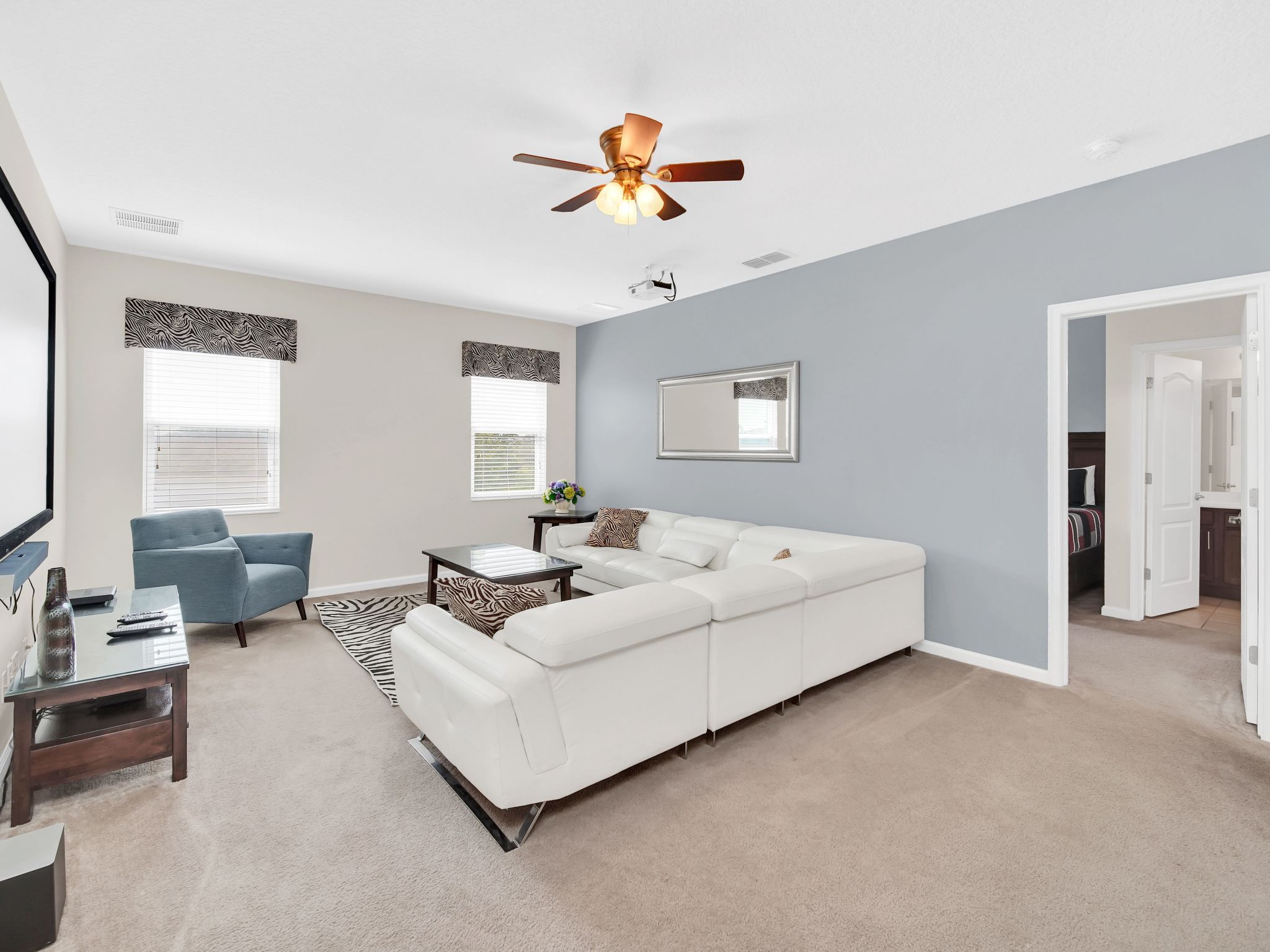 Photo of Solterra Rückzugsort in der Nähe von Disney Magic