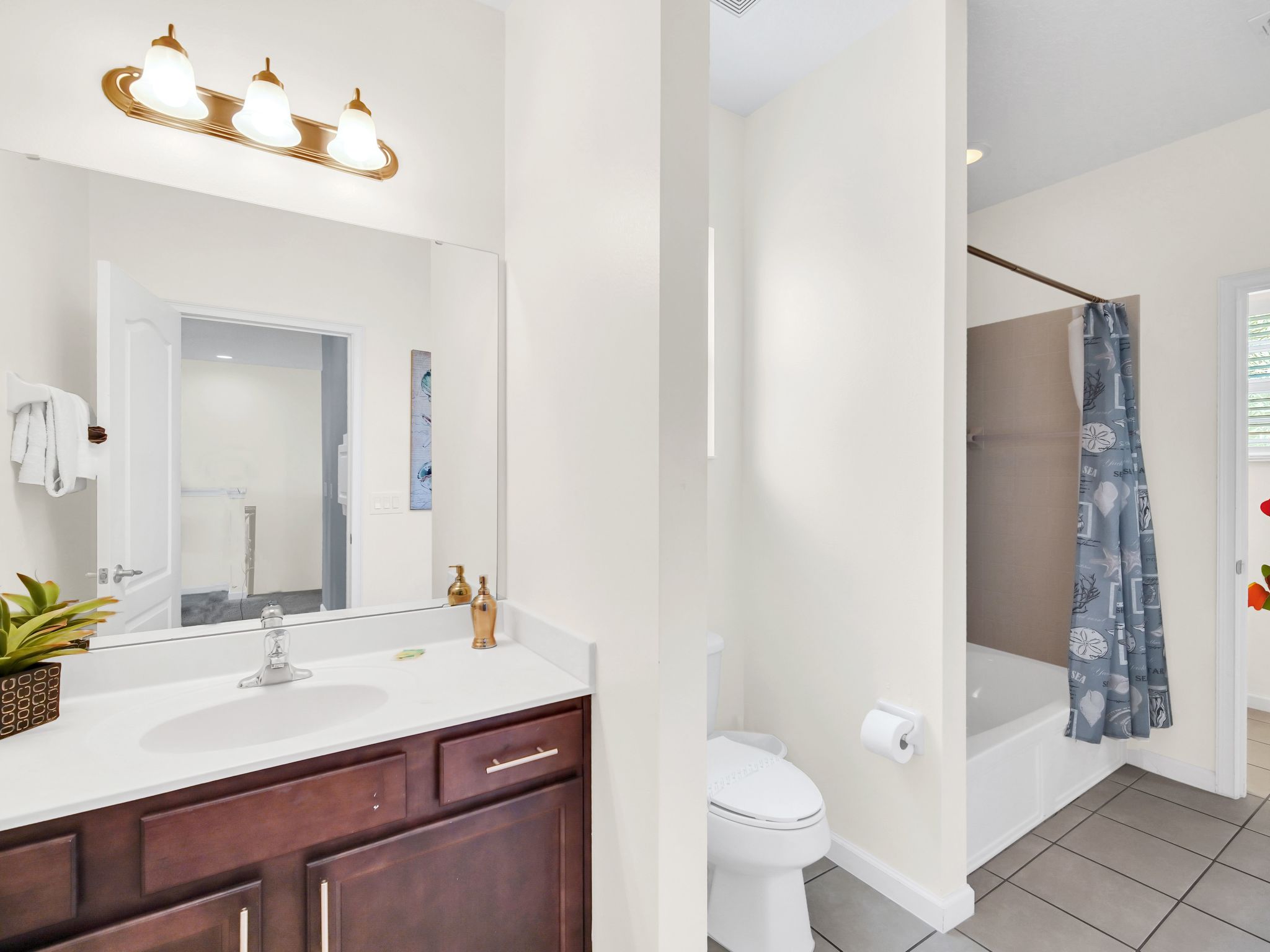 Photo of Solterra Rückzugsort in der Nähe von Disney Magic