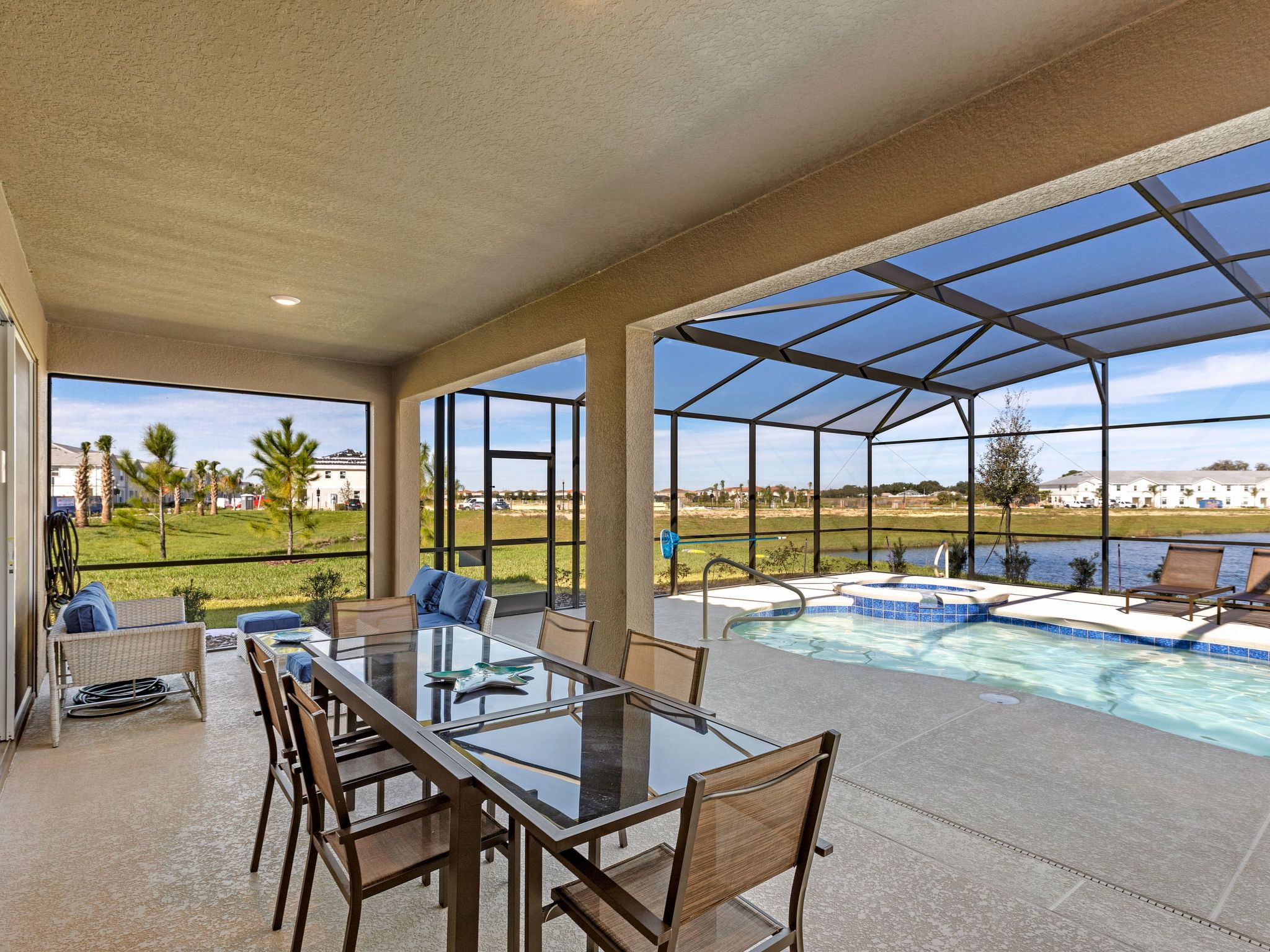 Photo of Geräumige Unterkunft mit Seeblick in der Nähe von Disney