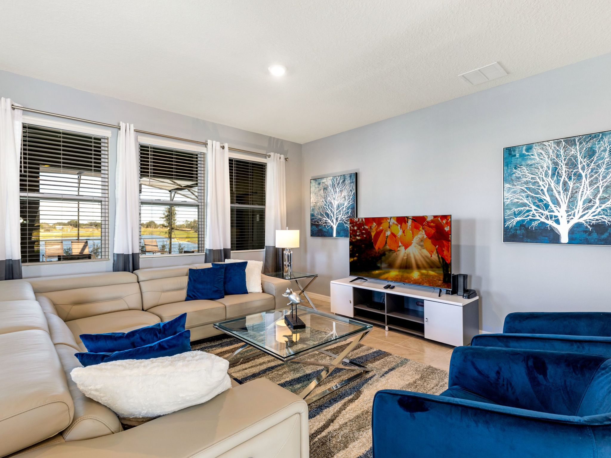 Photo of Geräumige Unterkunft mit Seeblick in der Nähe von Disney