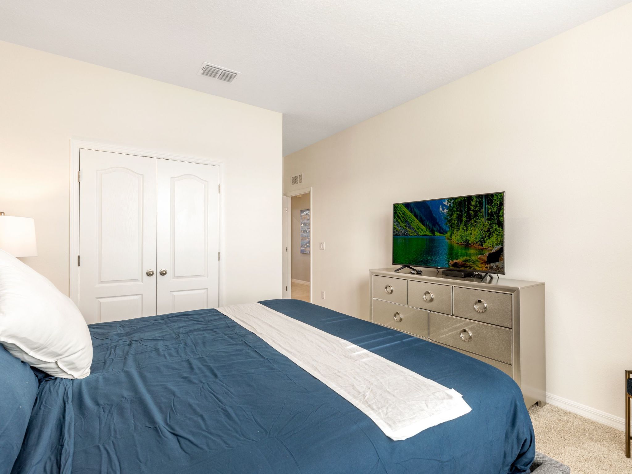 Photo of Geräumige Unterkunft mit Seeblick in der Nähe von Disney