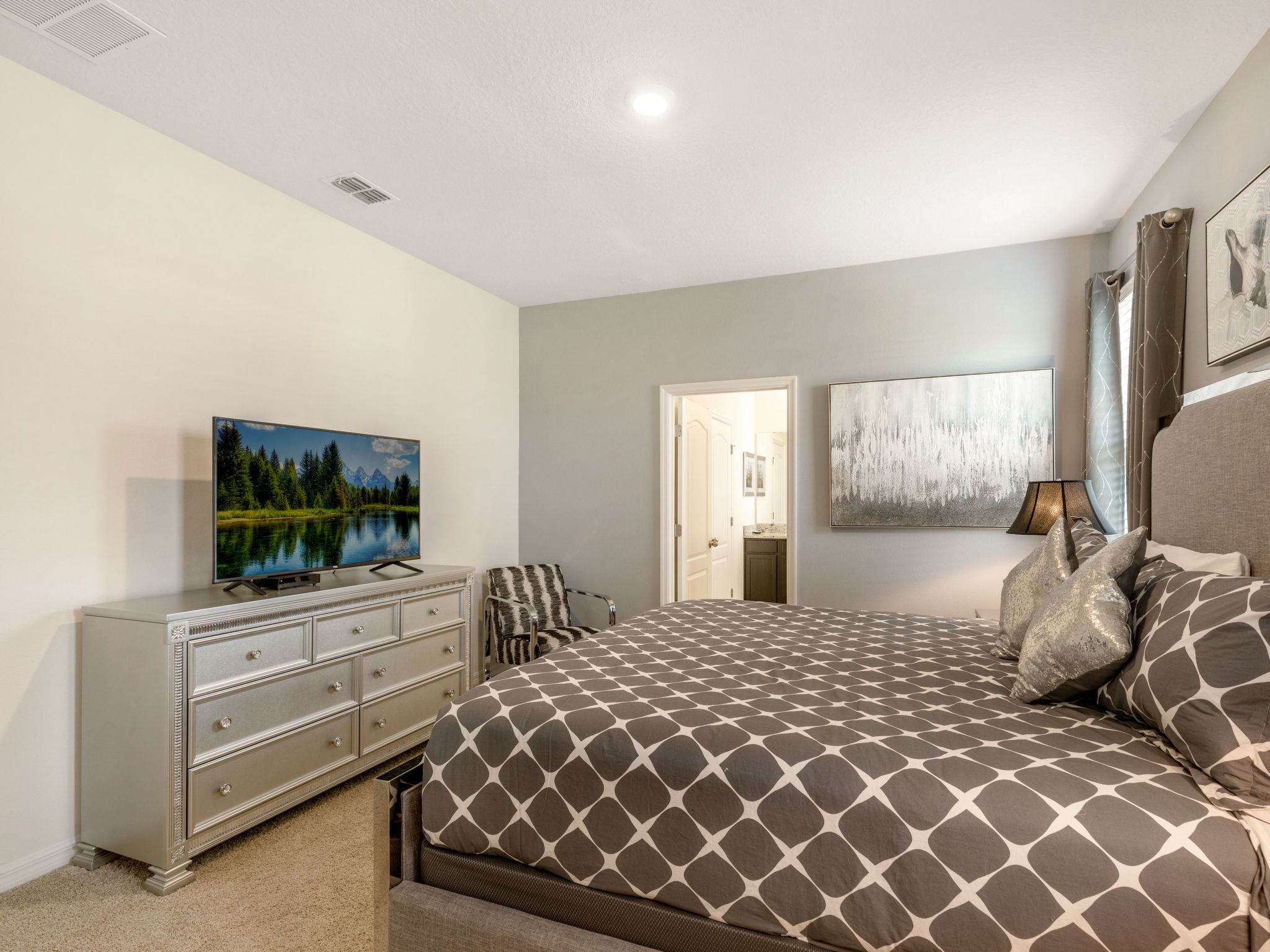 Photo of Geräumige Unterkunft mit Seeblick in der Nähe von Disney