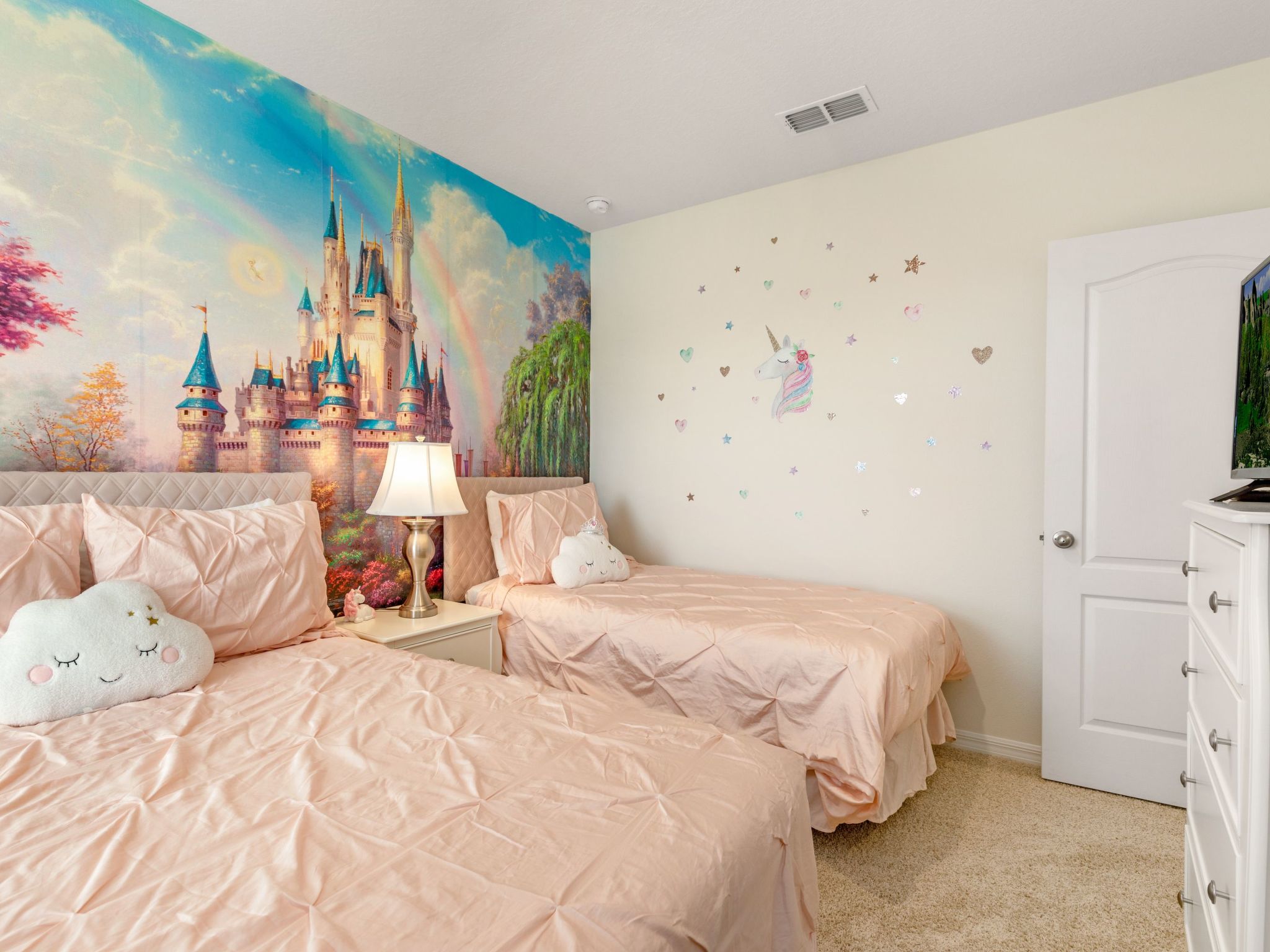 Photo of Geräumige Unterkunft mit Seeblick in der Nähe von Disney