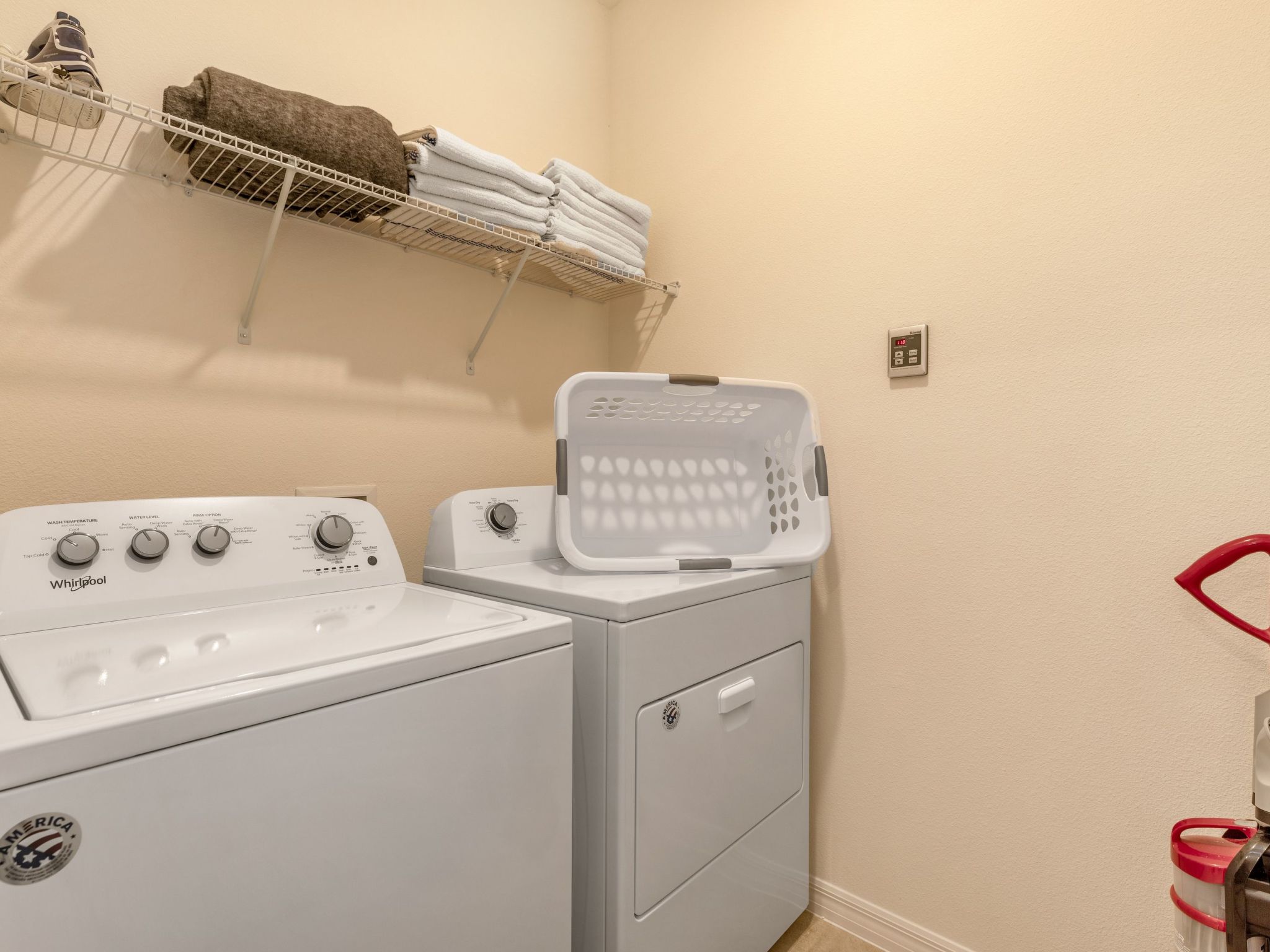 Photo of Geräumige Unterkunft mit Seeblick in der Nähe von Disney