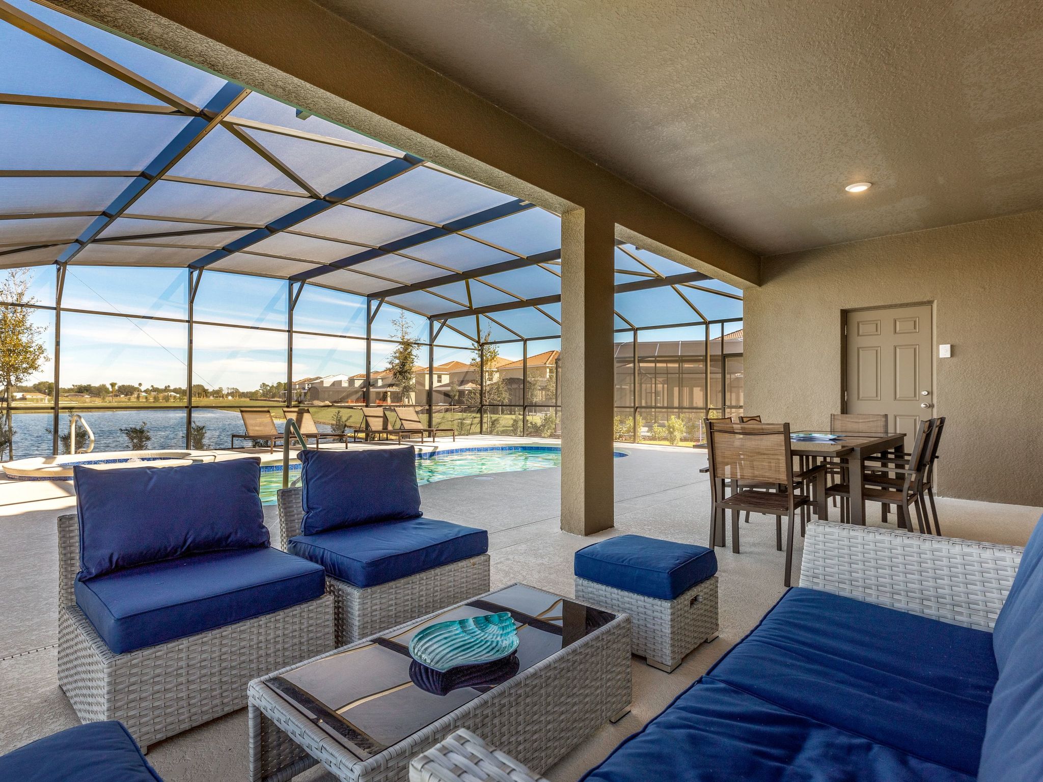 Photo of Geräumige Unterkunft mit Seeblick in der Nähe von Disney