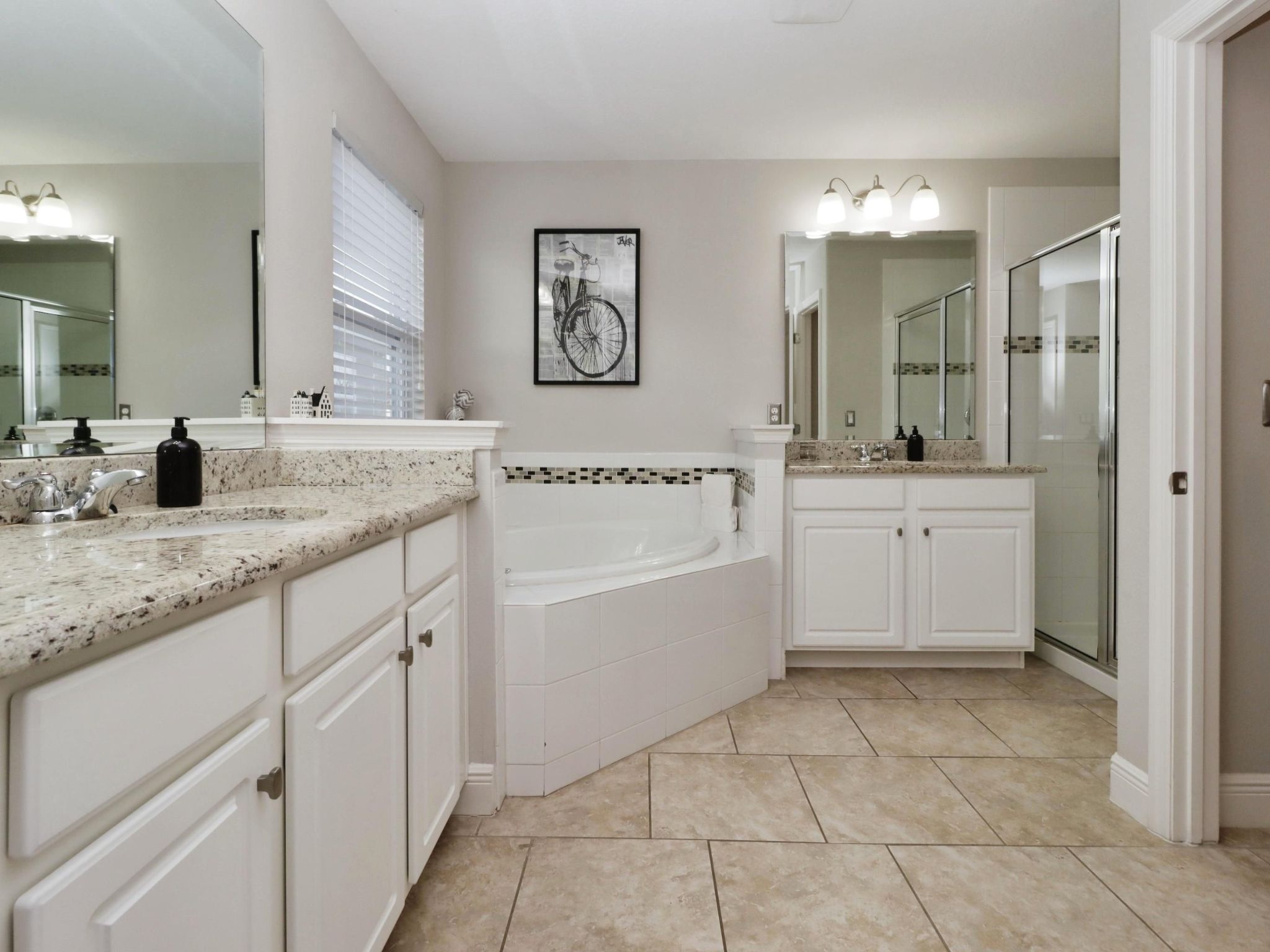 Photo of Südlich ausgerichtete Solterra Villa mit Spa und Spielzimmer