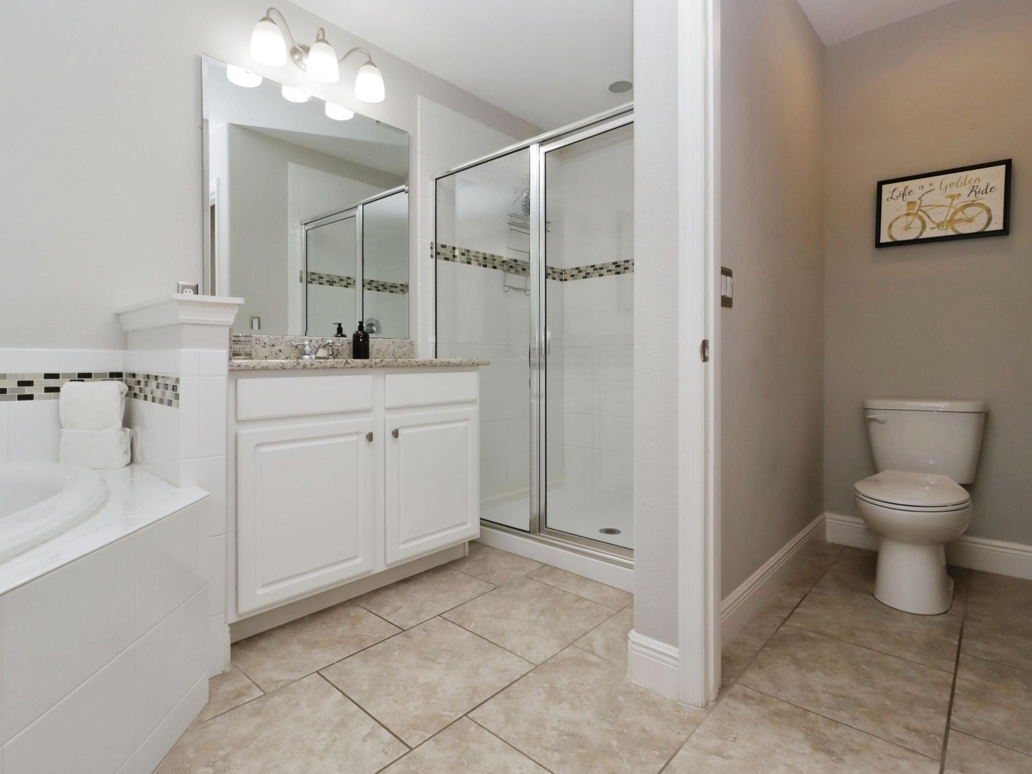 Photo of Südlich ausgerichtete Solterra Villa mit Spa und Spielzimmer