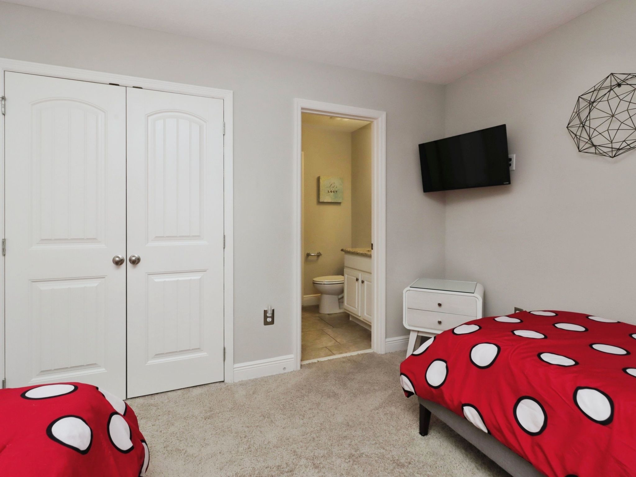 Photo of Südlich ausgerichtete Solterra Villa mit Spa und Spielzimmer