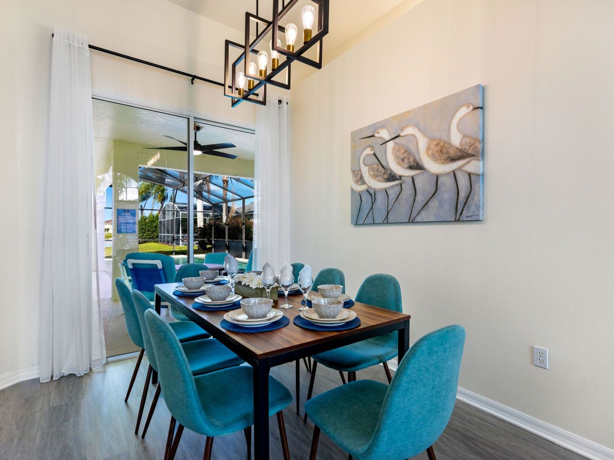 Photo of Pool Haus in der Nähe von Disney Magic