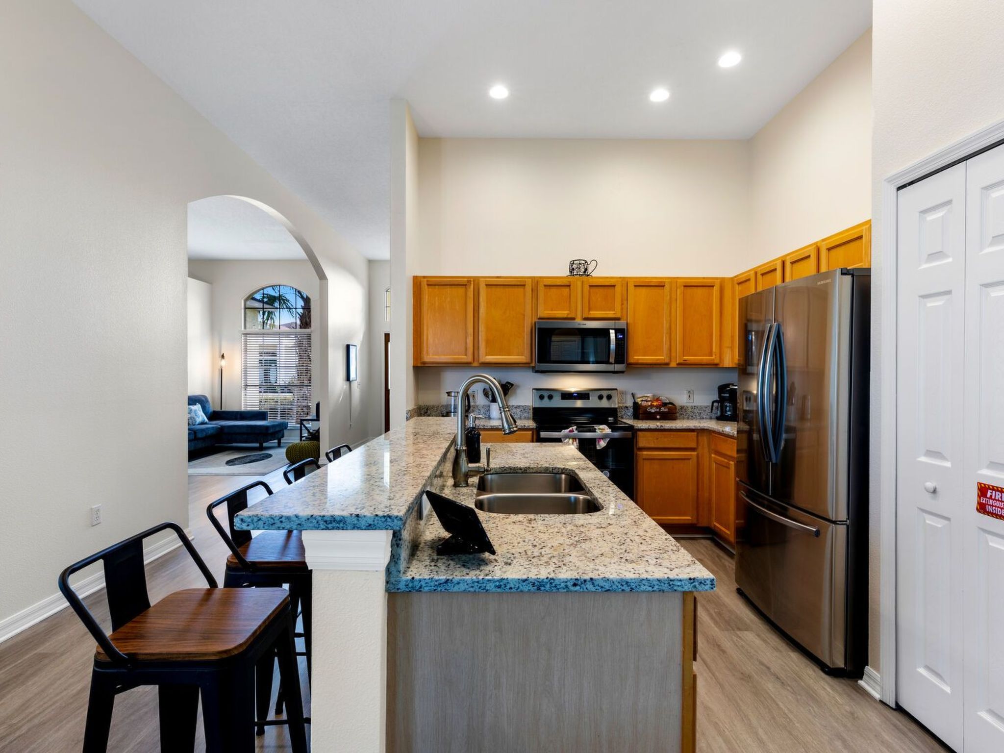 Photo of Pool Haus in der Nähe von Disney Magic