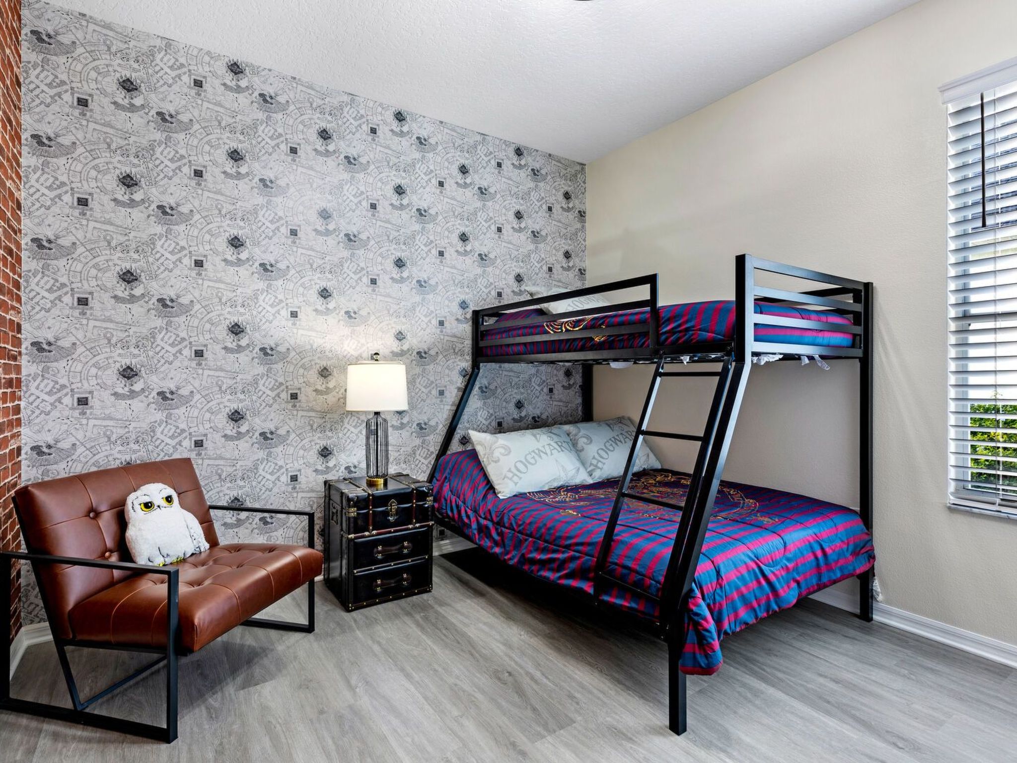 Photo of Pool Haus in der Nähe von Disney Magic