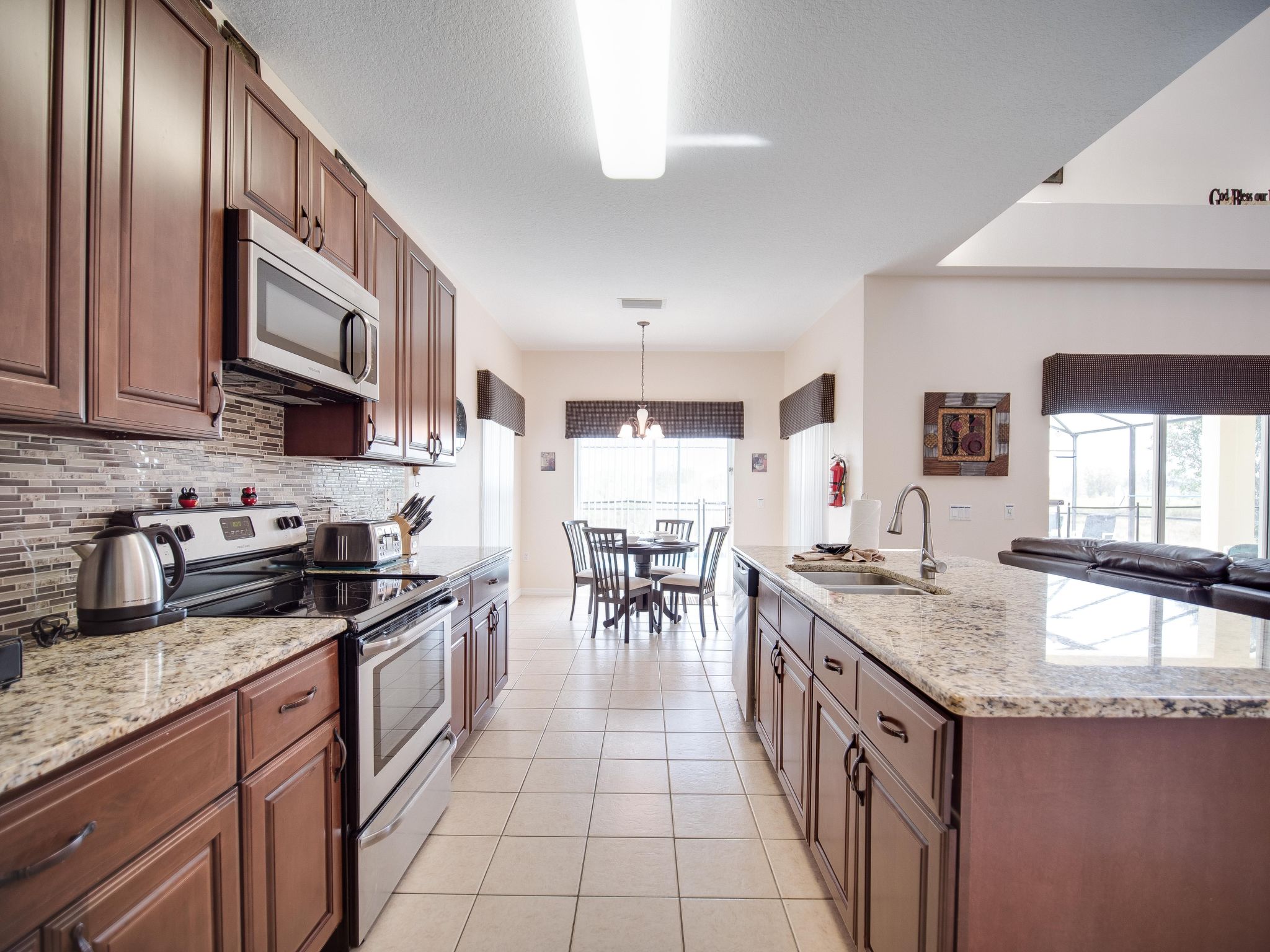 Photo of Haus in Davenport mit privatem Pool und Blick auf das Naturschutzgebiet