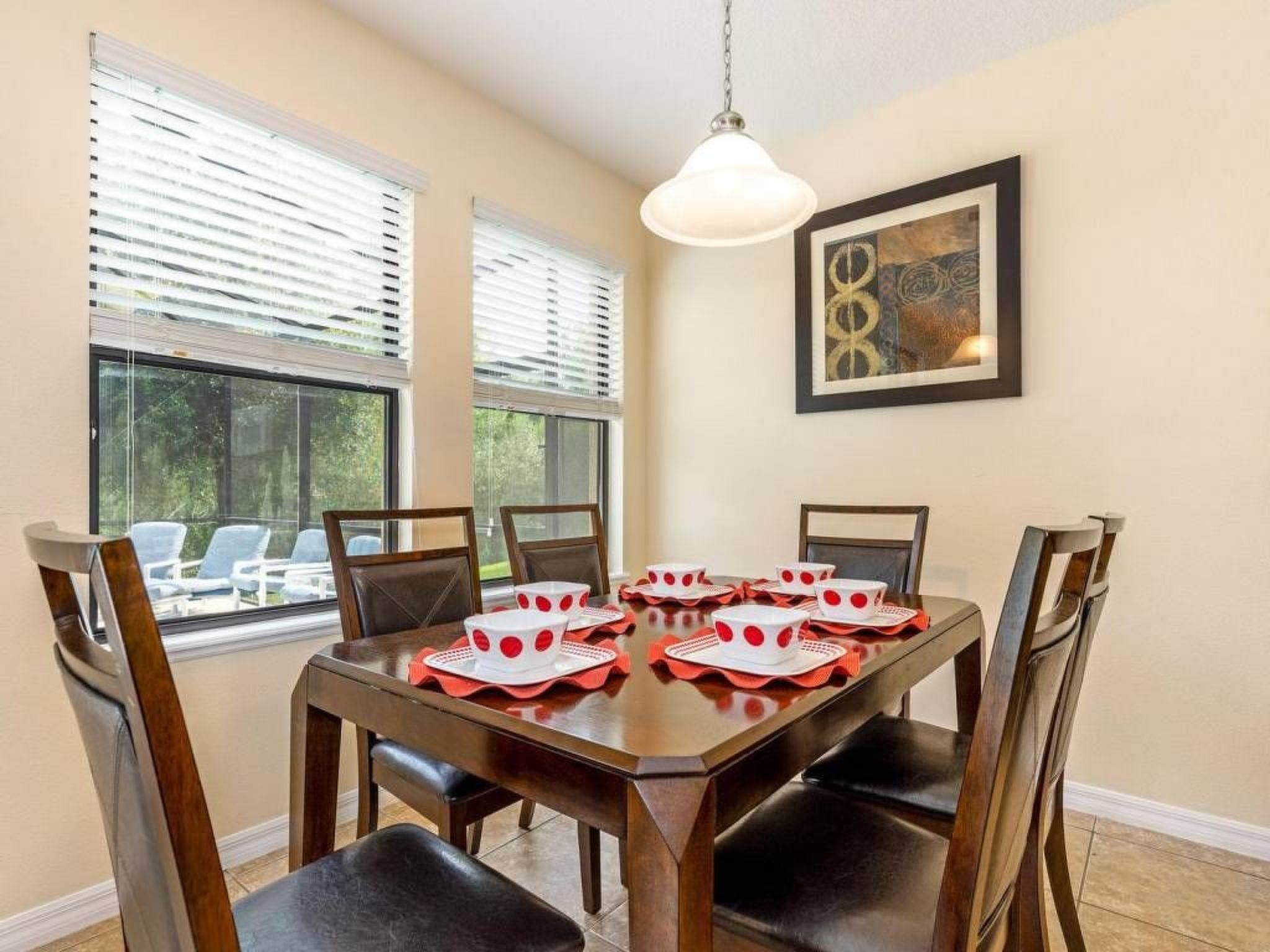 Photo of Wunderschönes Ferienhaus in Loughman mit Pool in Südlage und Blick auf das Natu