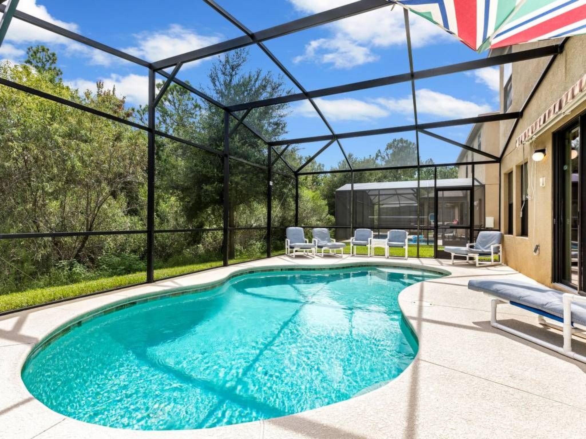 Photo of Wunderschönes Ferienhaus in Loughman mit Pool in Südlage und Blick auf das Natu