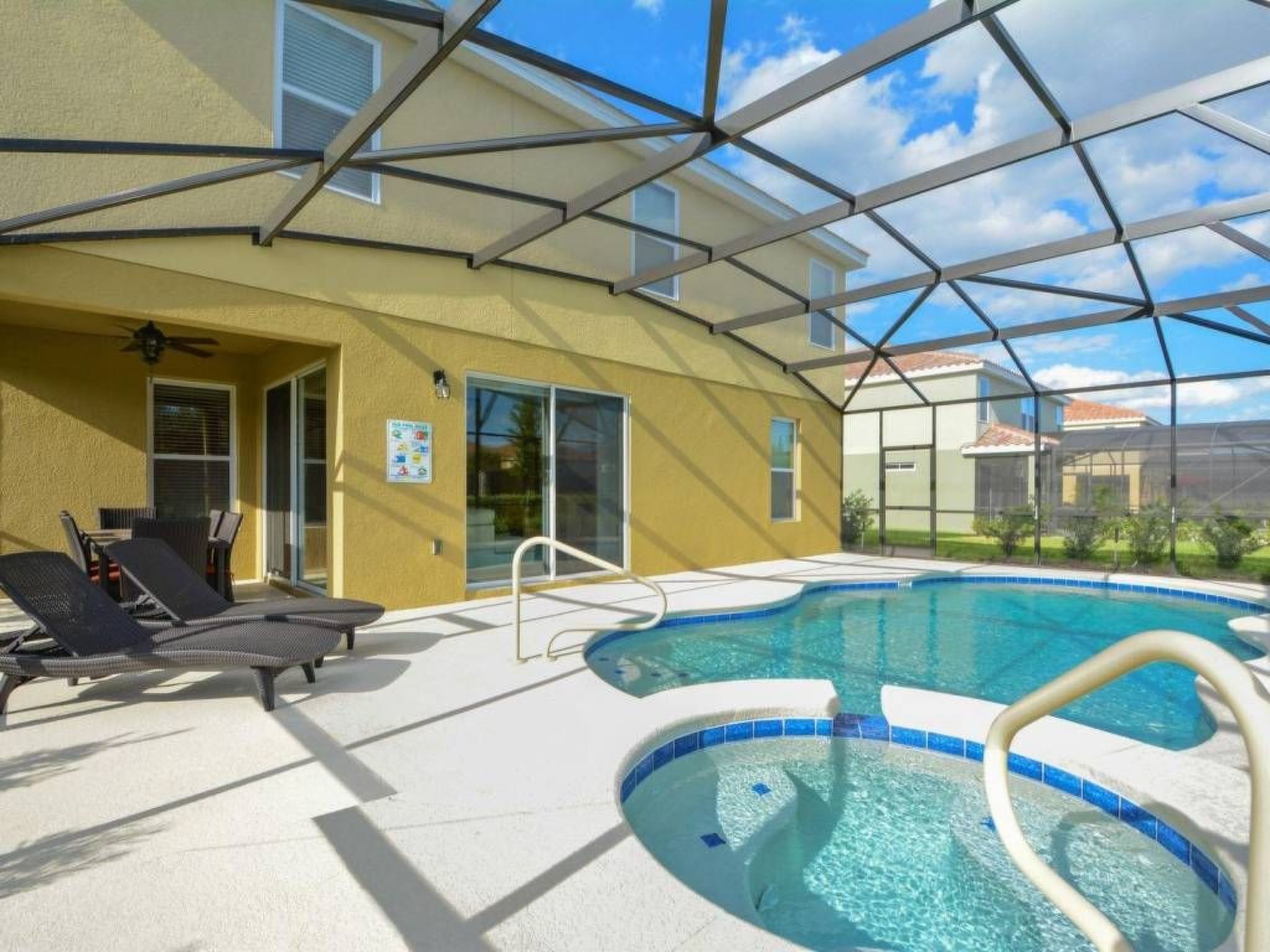 Photo of Haus in Davenport mit geräumigem Pool