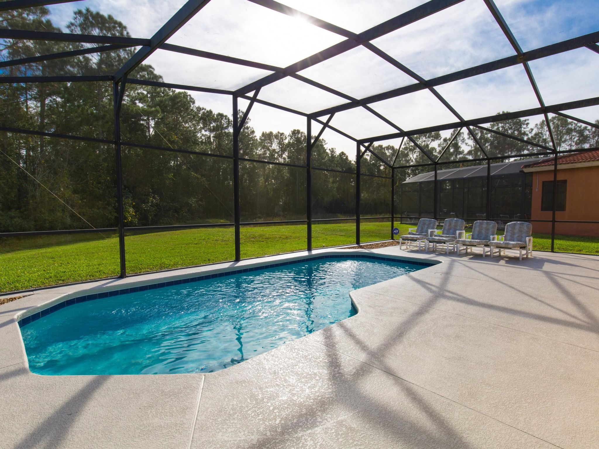 Photo of Große, luxuriöse Ferienvilla mit Pool und Spieleraum, in ruhiger Umgebung in de