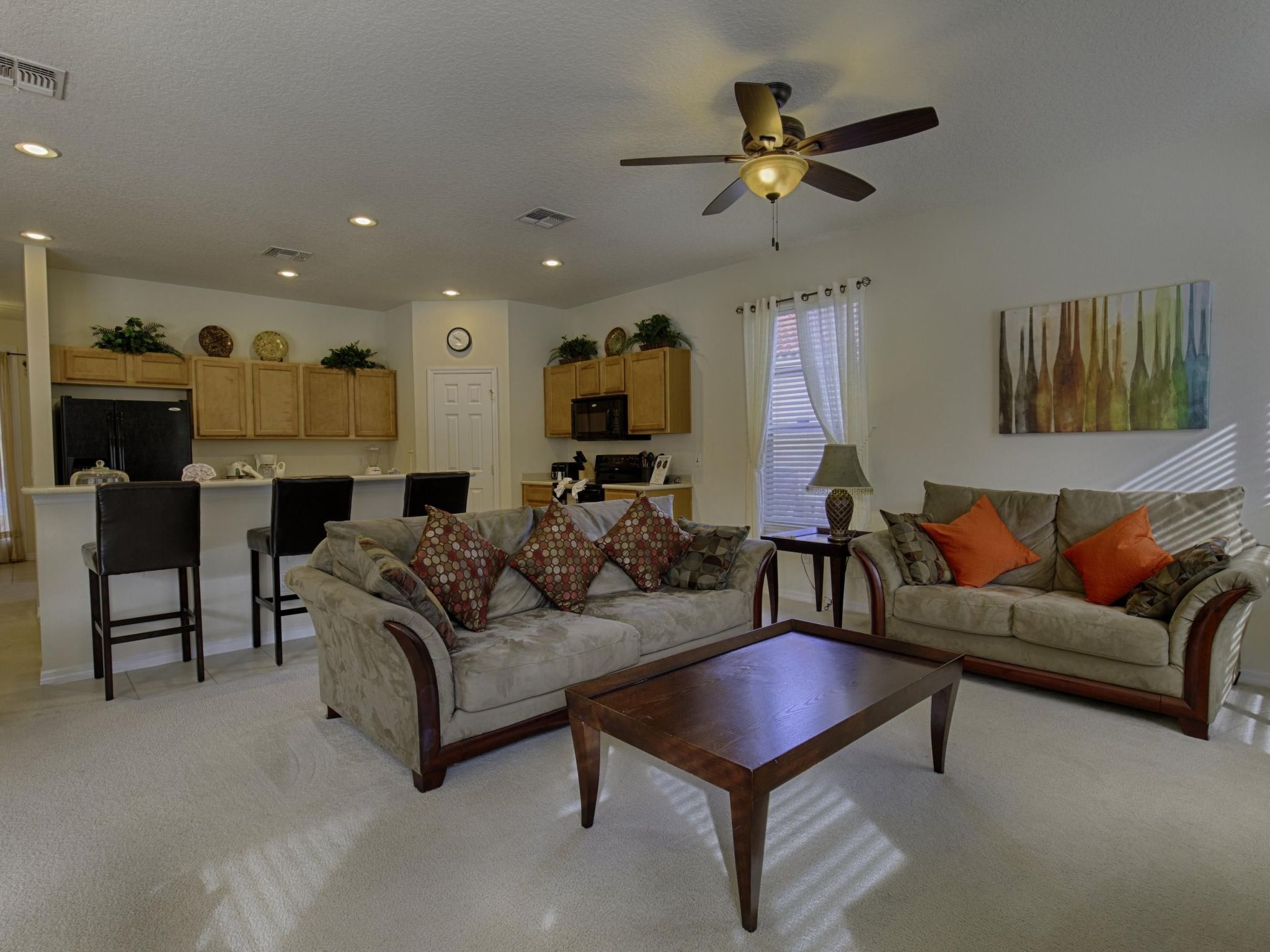 Photo of Große, luxuriöse Ferienvilla mit Pool und Spieleraum, in ruhiger Umgebung in de