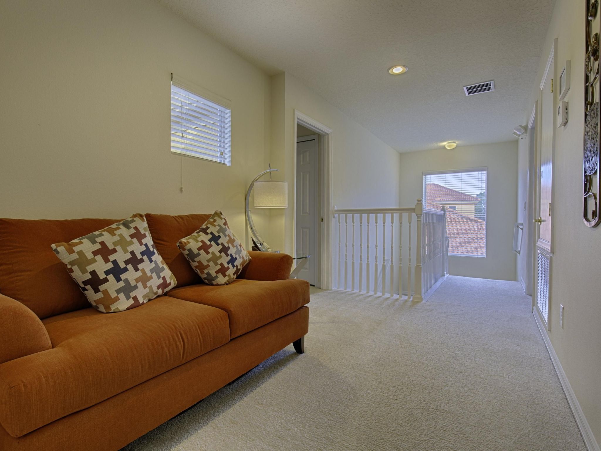 Photo of Große, luxuriöse Ferienvilla mit Pool und Spieleraum, in ruhiger Umgebung in de