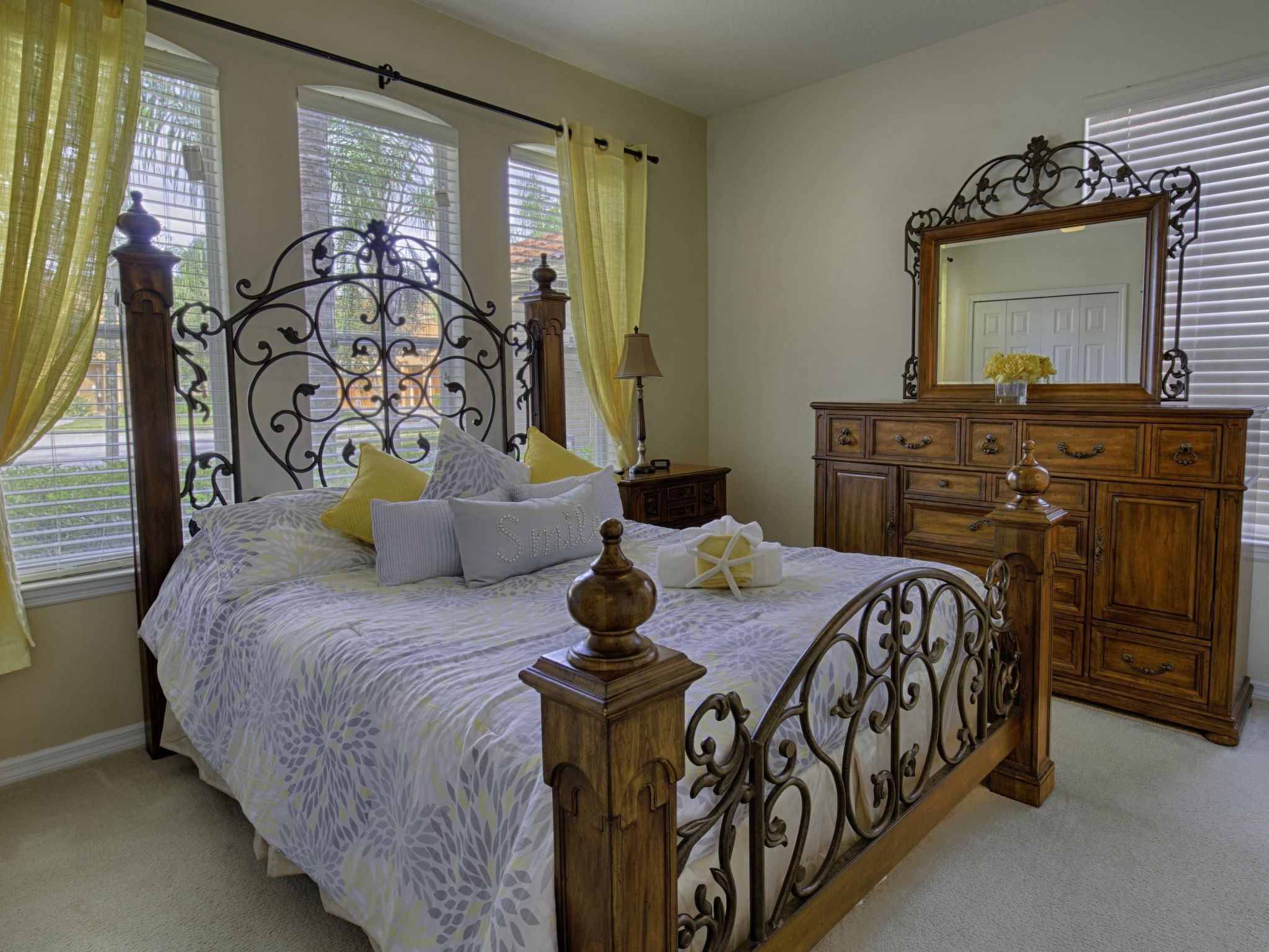 Photo of Große, luxuriöse Ferienvilla mit Pool und Spieleraum, in ruhiger Umgebung in de