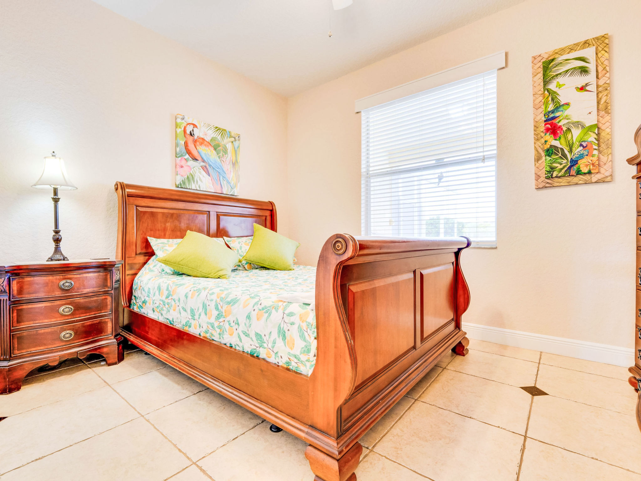 Photo of Villa mit privatem Pool und Spa mit Blick auf den Golfplatz