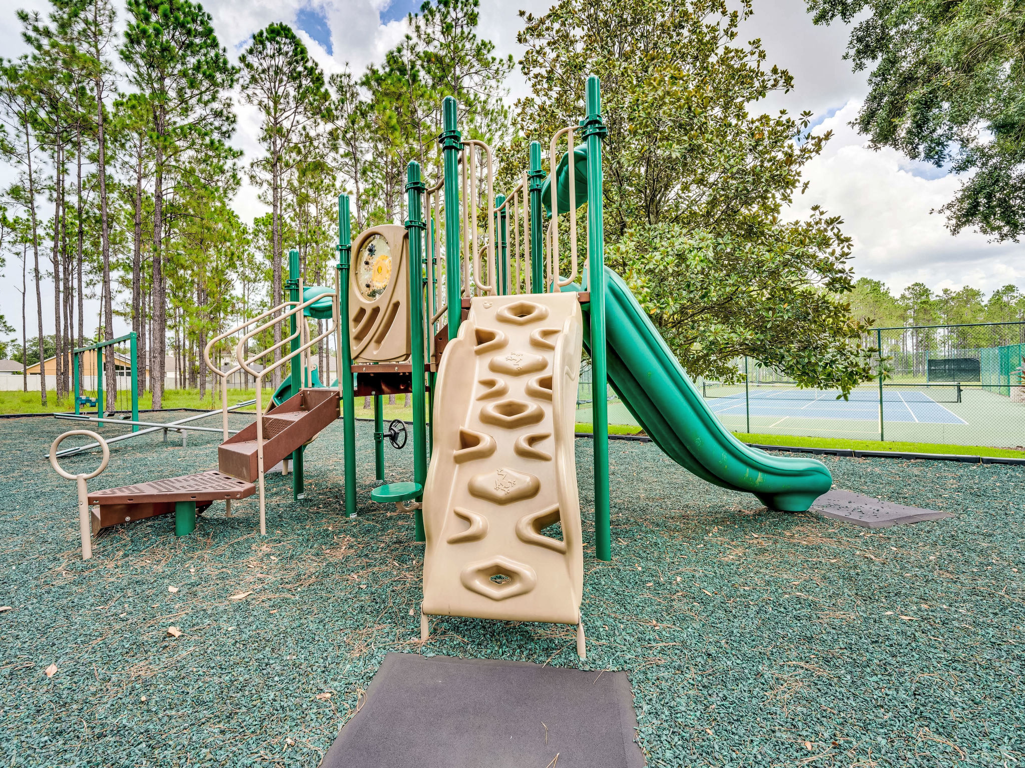 Photo of Villa mit privatem Pool und Spa mit Blick auf den Golfplatz