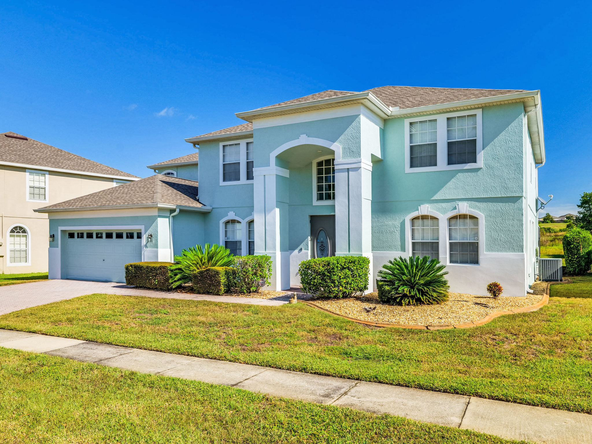 Photo of Villa mit privatem Pool und Spa mit Blick auf den Golfplatz