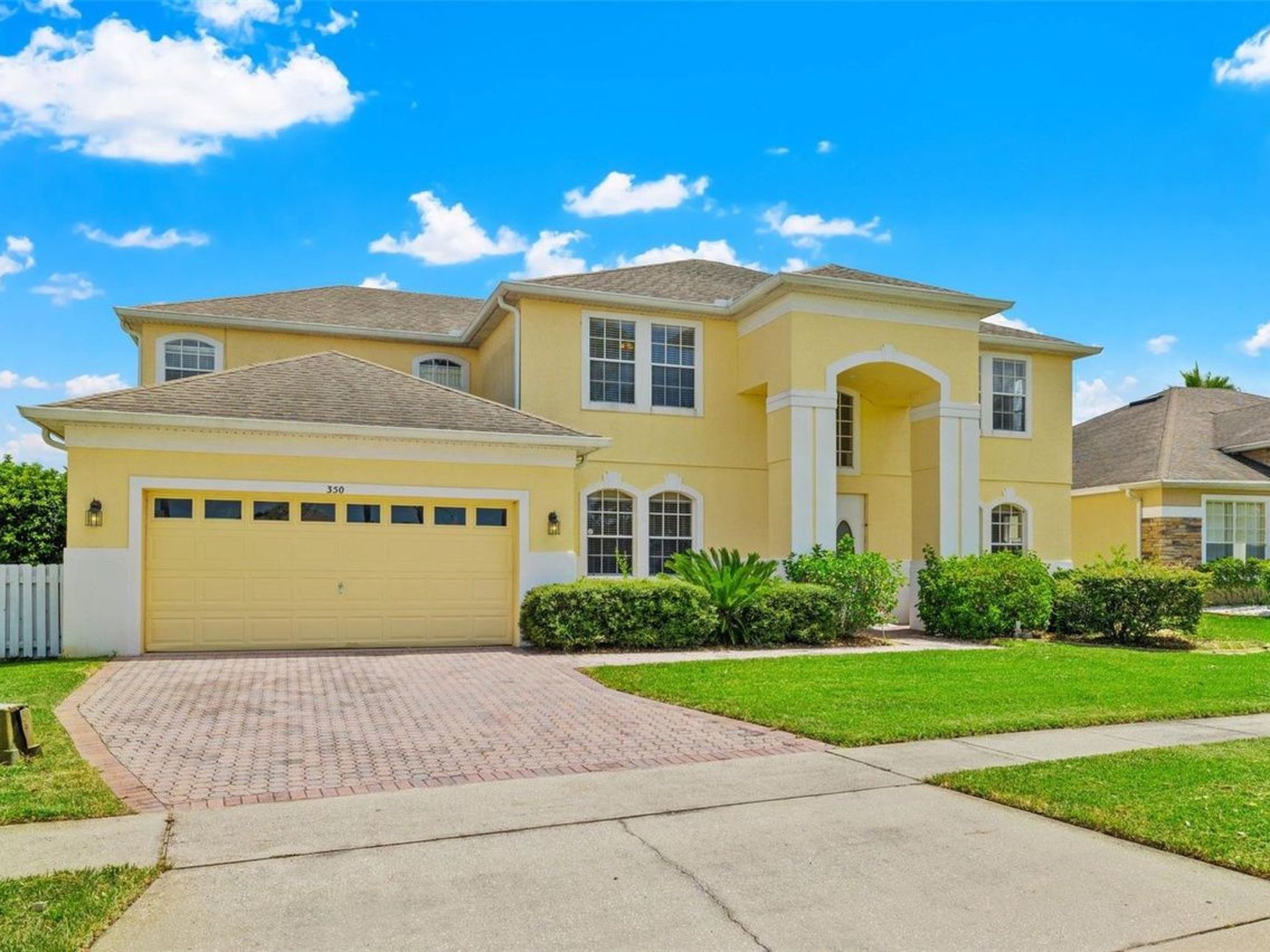 Photo of Villa mit privatem Pool und Spa mit Blick auf den Golfplatz