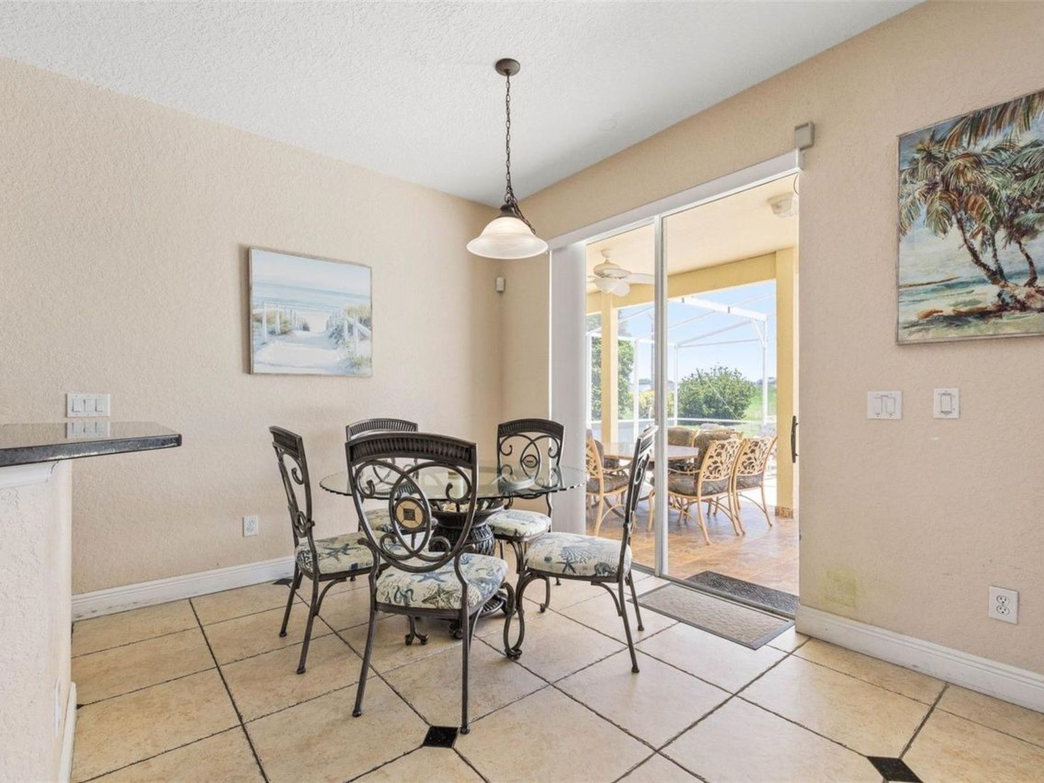 Photo of Villa mit privatem Pool und Spa mit Blick auf den Golfplatz