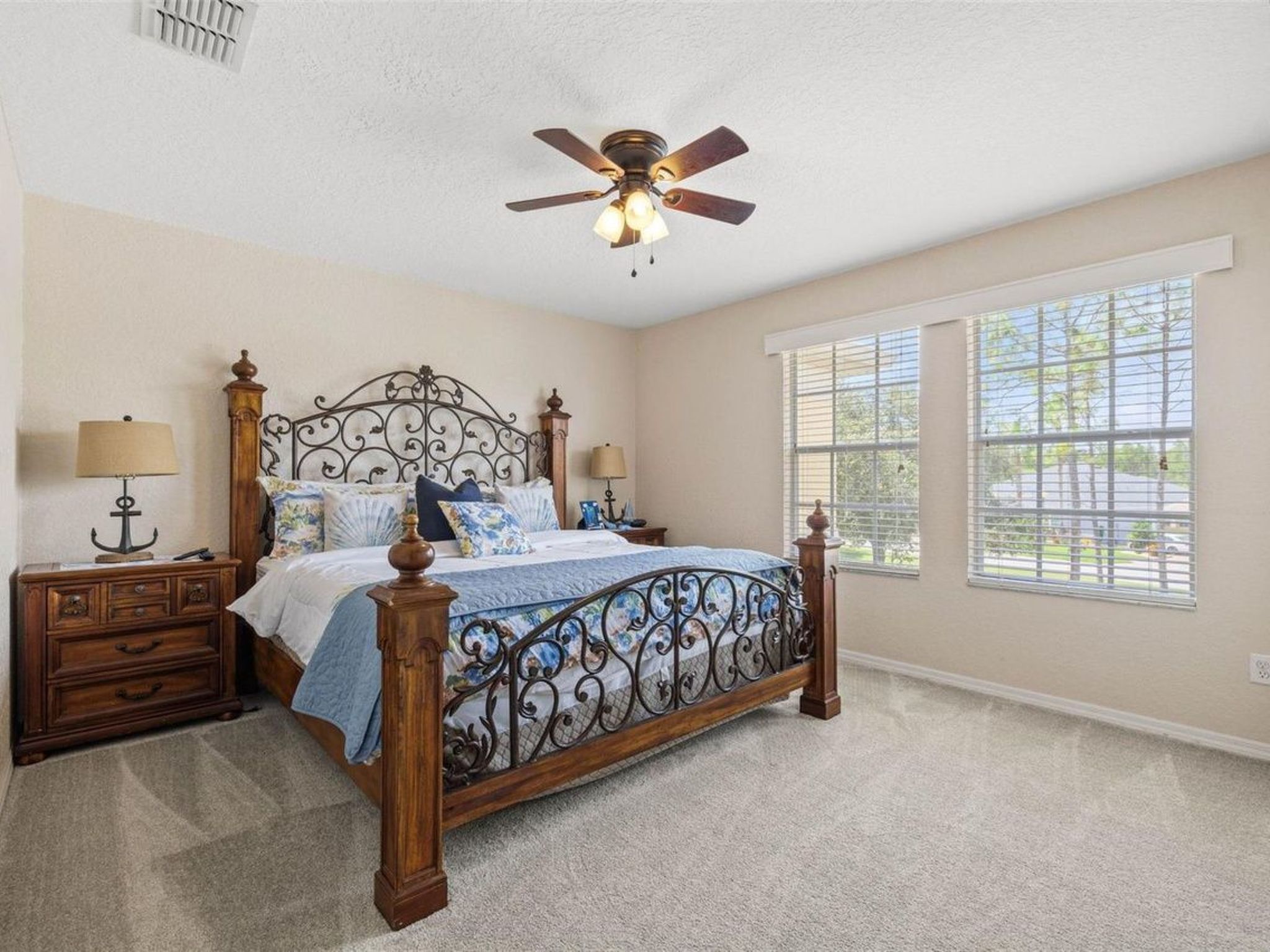 Photo of Villa mit privatem Pool und Spa mit Blick auf den Golfplatz