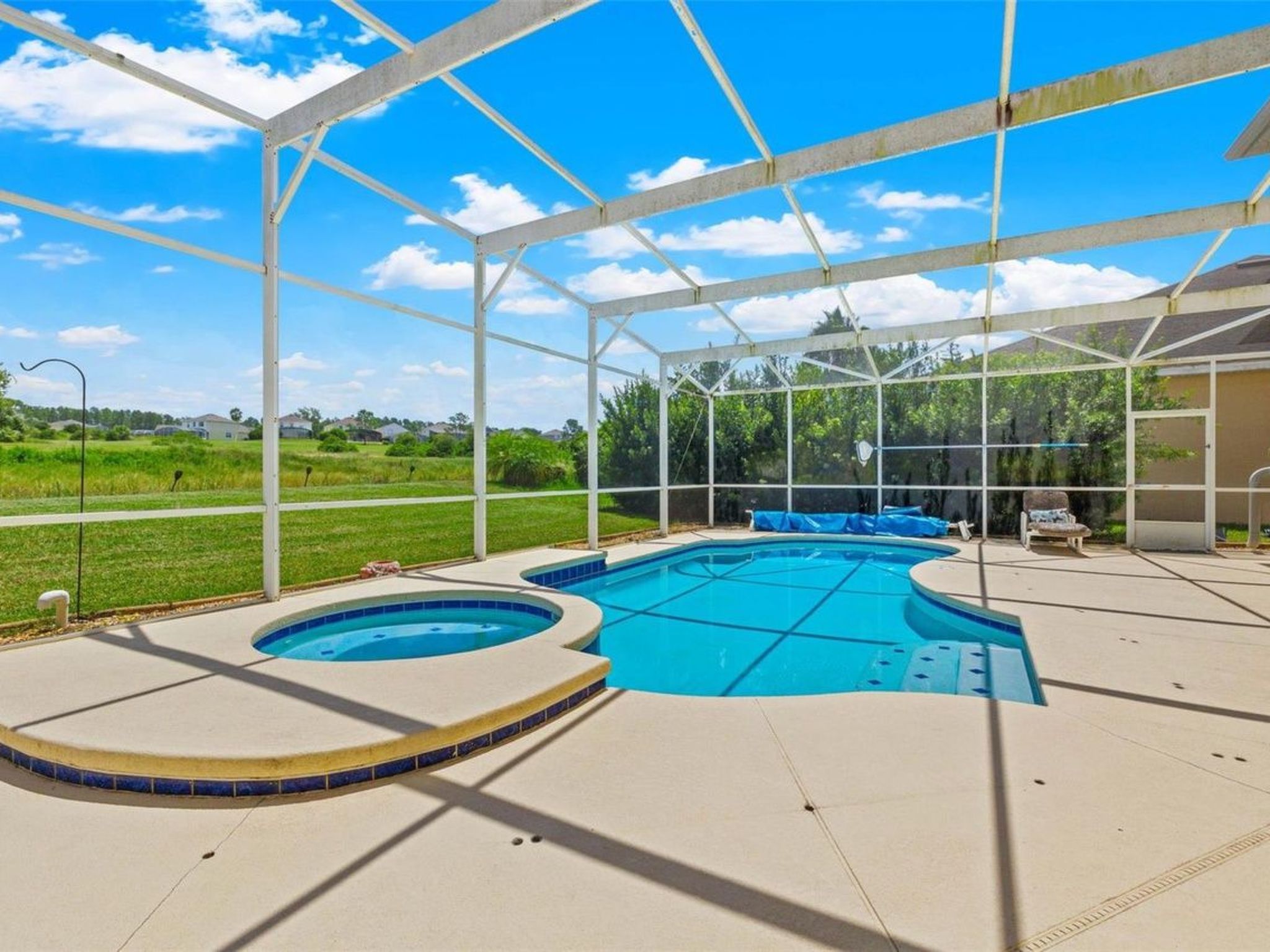 Photo of Villa mit privatem Pool und Spa mit Blick auf den Golfplatz