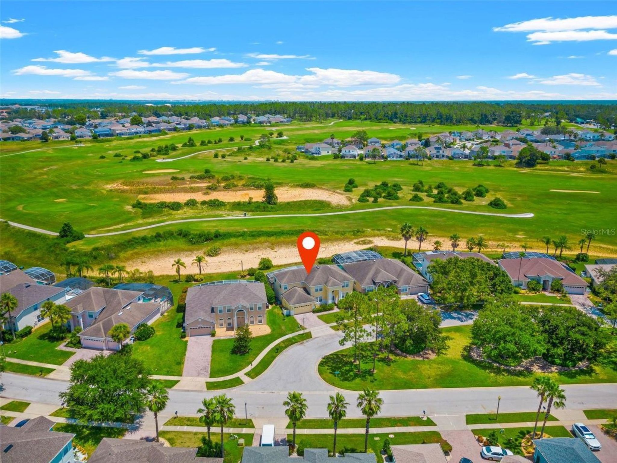 Photo of Villa mit privatem Pool und Spa mit Blick auf den Golfplatz